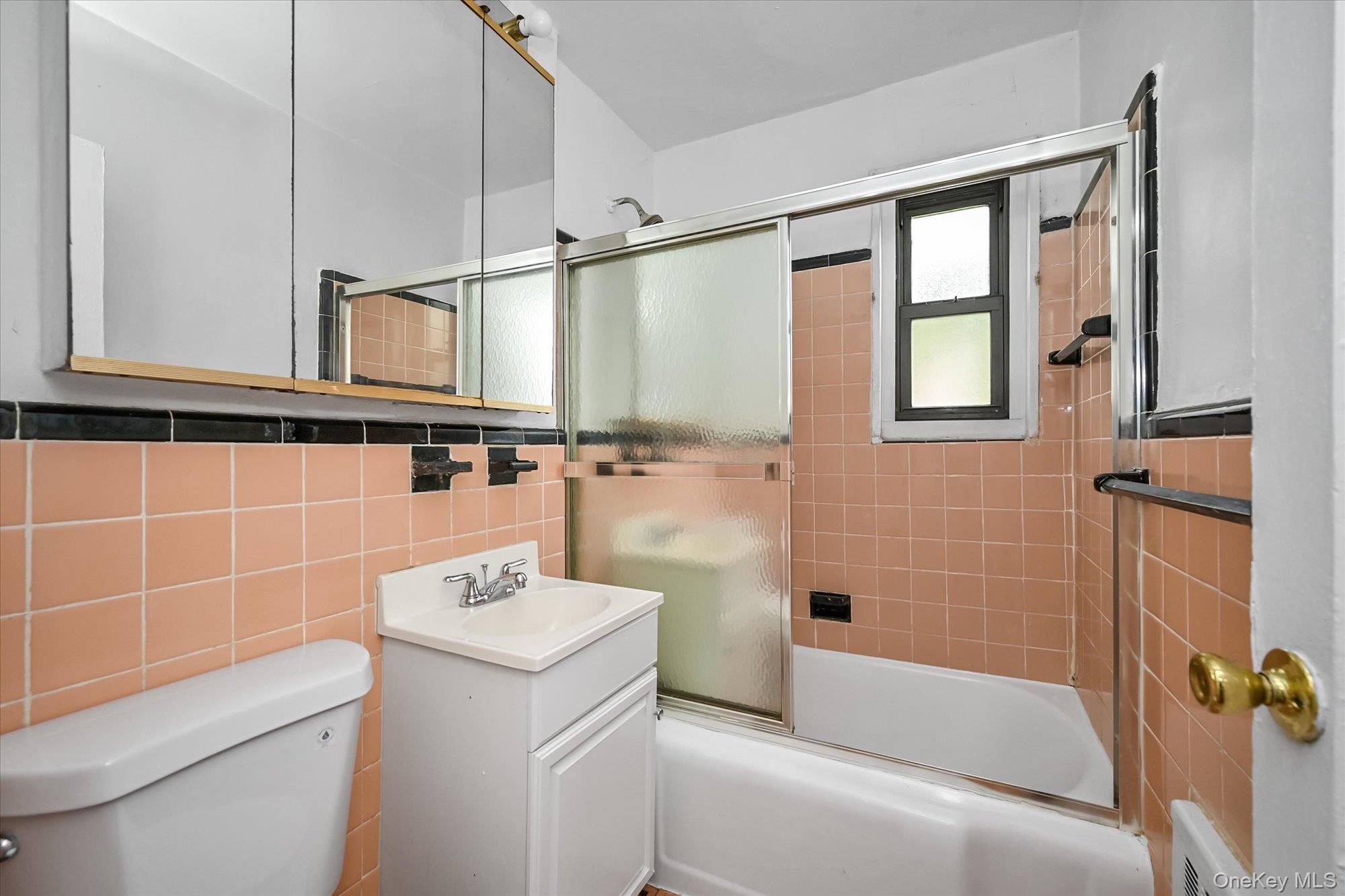 16051 17th Avenue Lower Property Photo 14