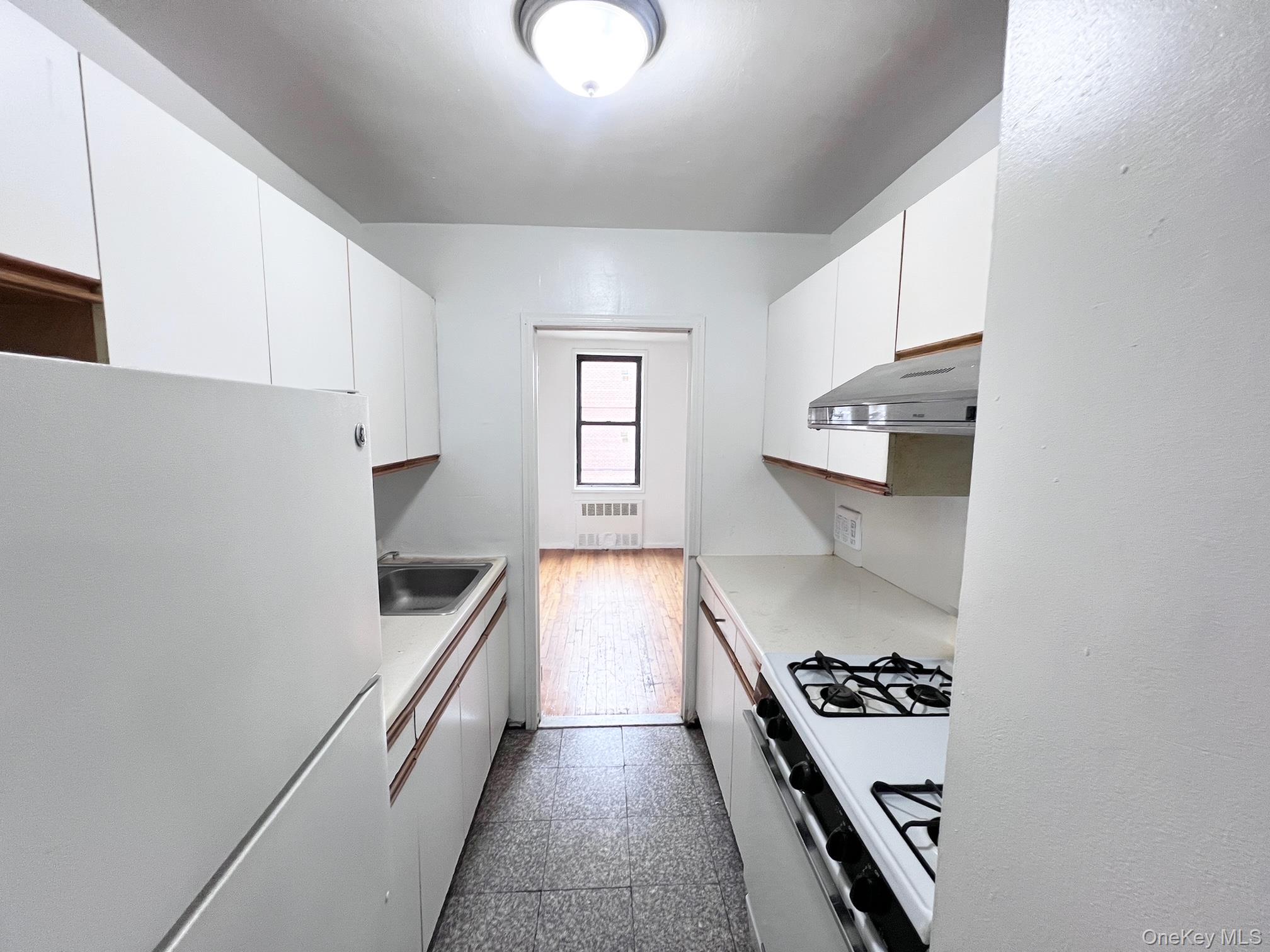 38-25 Parsons Boulevard 5a Property Photo 14