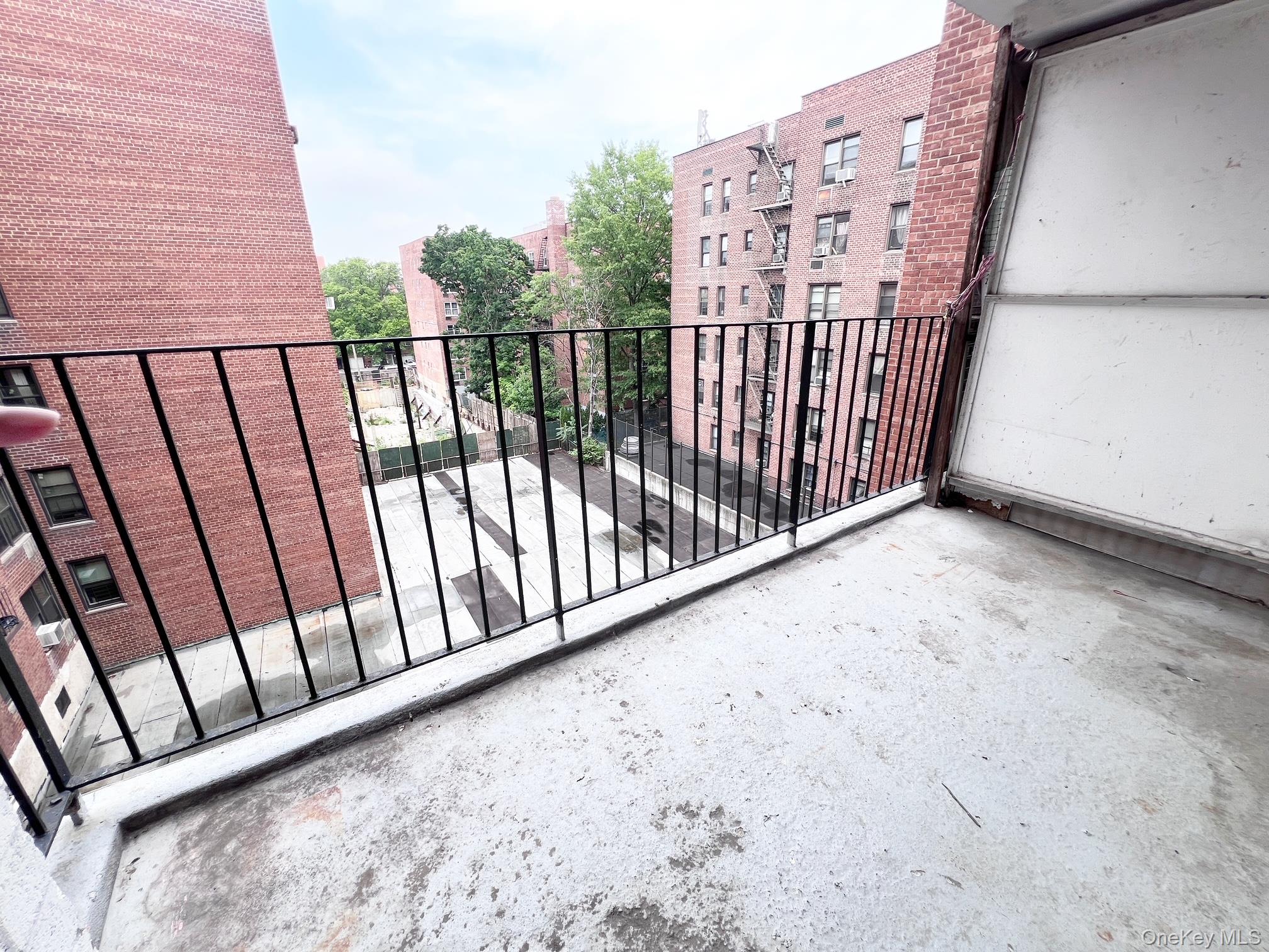 38-25 Parsons Boulevard 5a Property Photo 16
