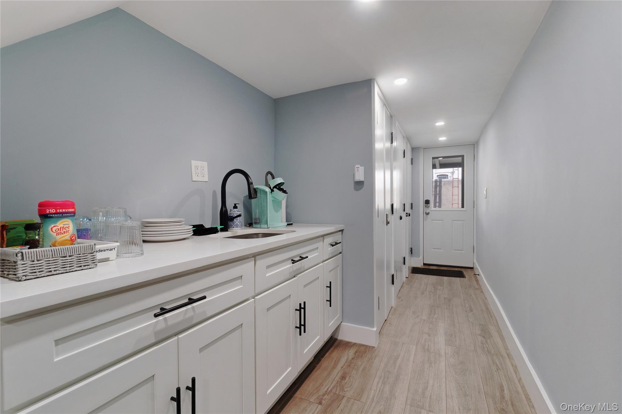 1712 Dekalb Avenue Property Photo 15