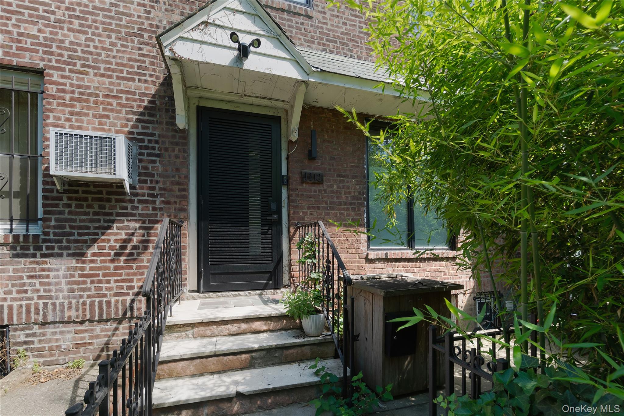 1712 Dekalb Avenue Property Photo 18