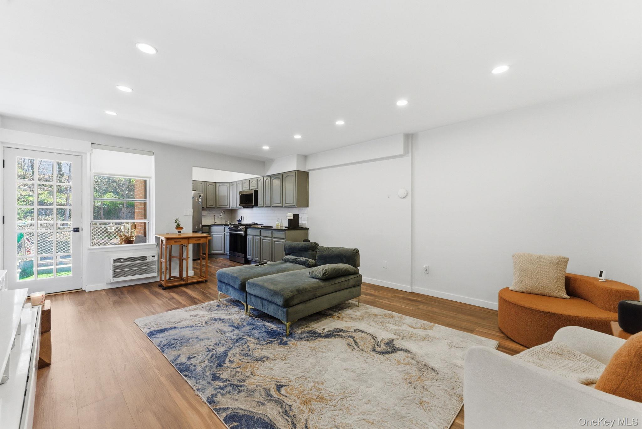 250 N Broadway 5b Property Photo 5