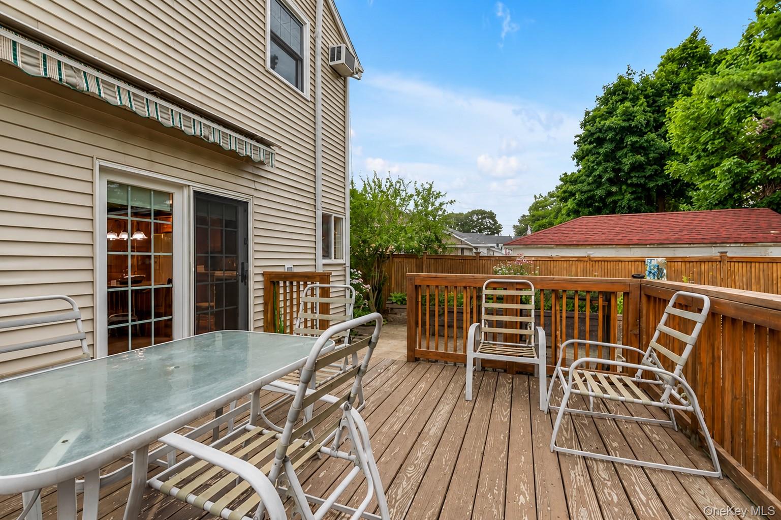 1185 Webber Avenue Property Photo 18