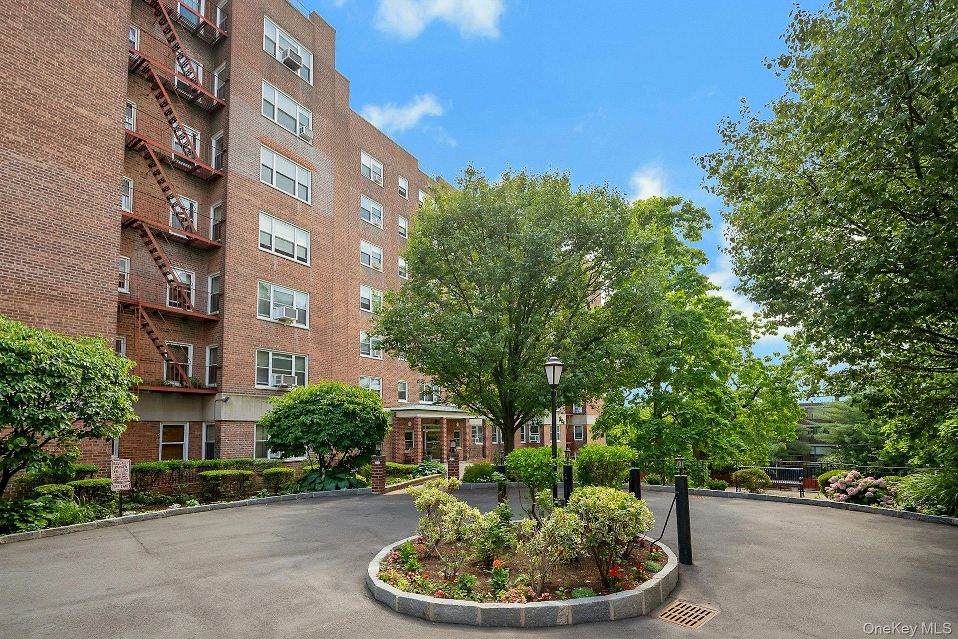 280 Collins Avenue 6d Property Photo 3
