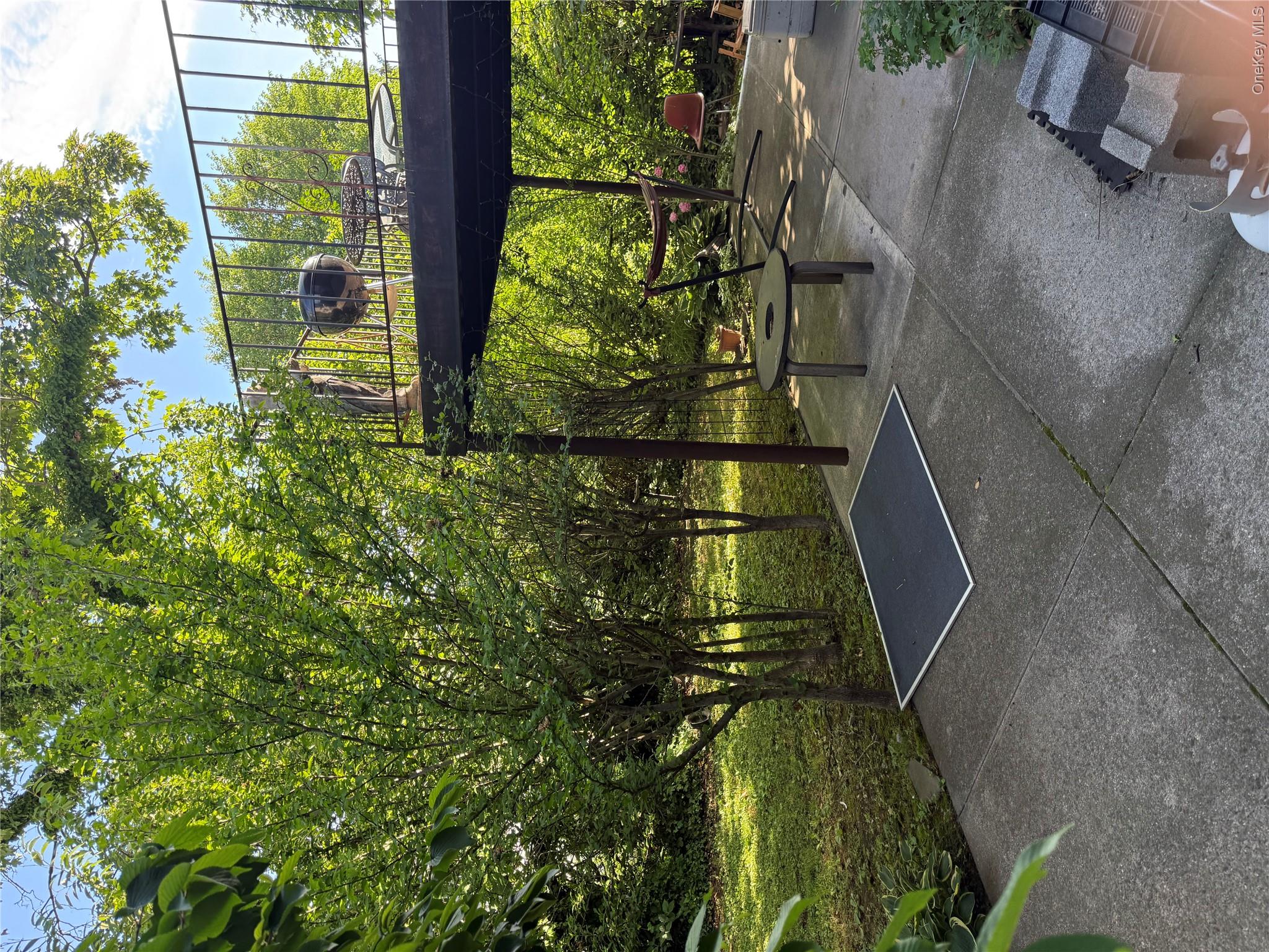 2907 Lafayette Avenue Property Photo 3