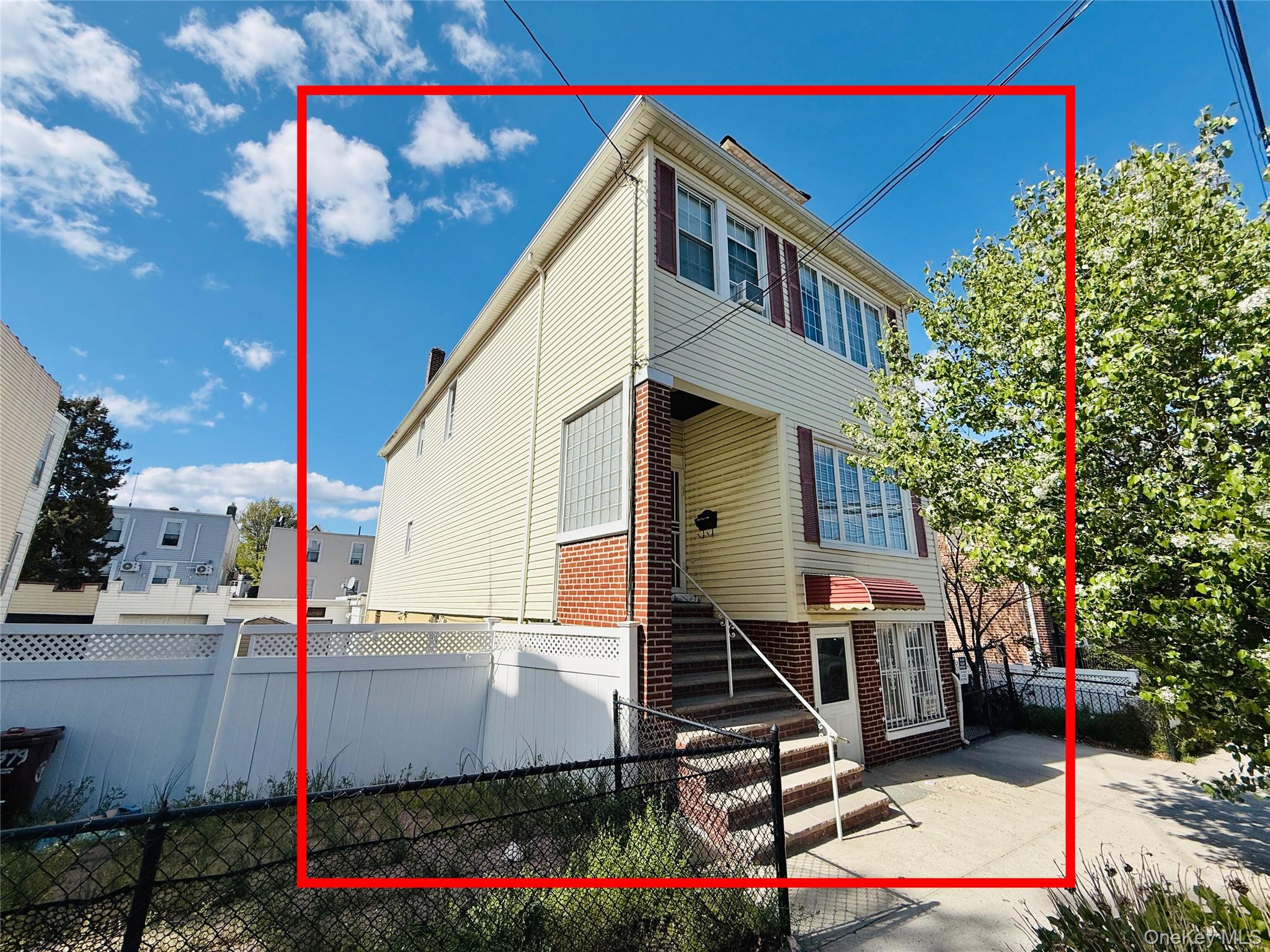 2879 Harrington Avenue Property Photo 2