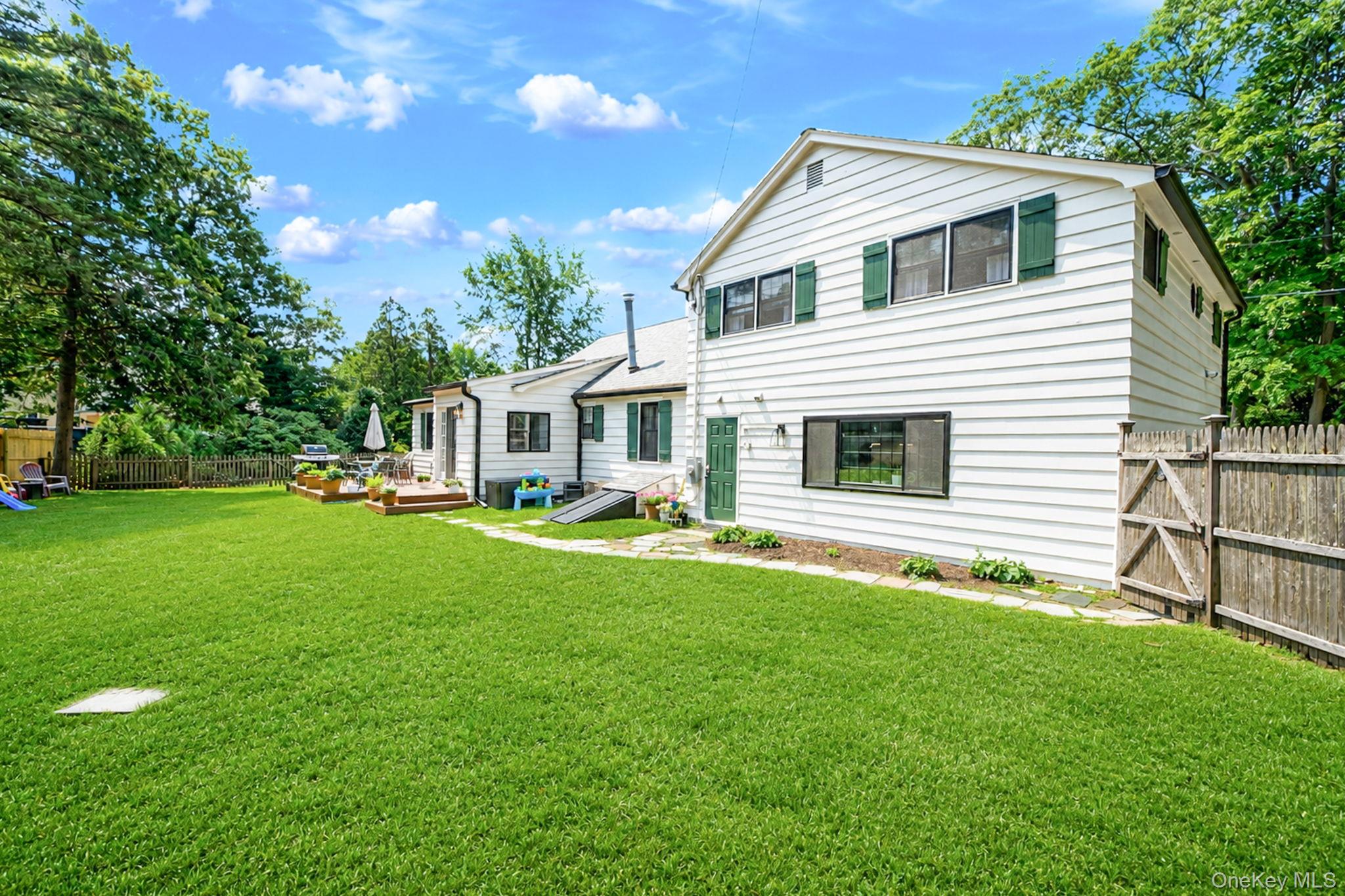 52 Albermarle Avenue Property Photo 4