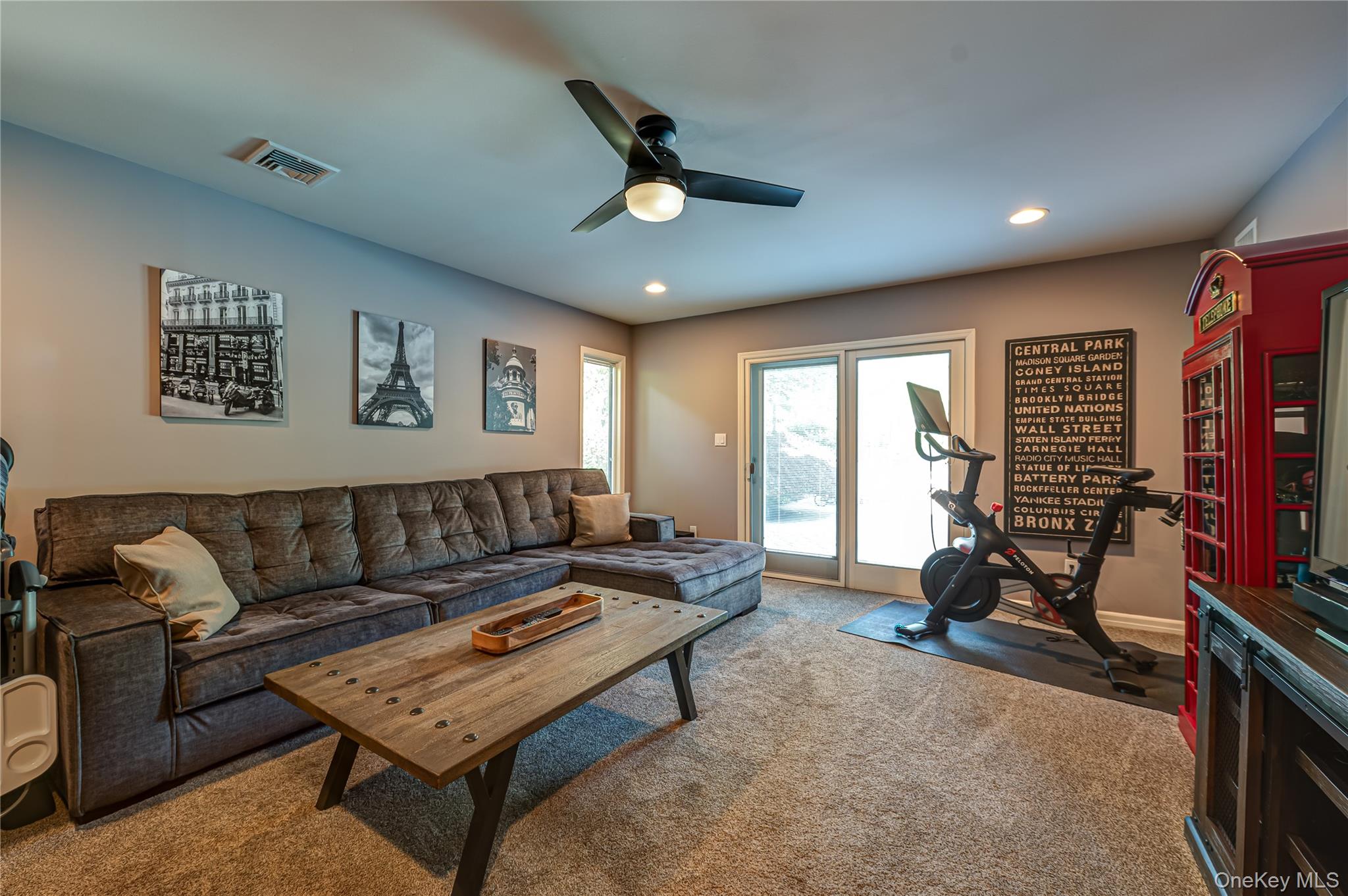 9 Crick Holly Lane Property Photo 18