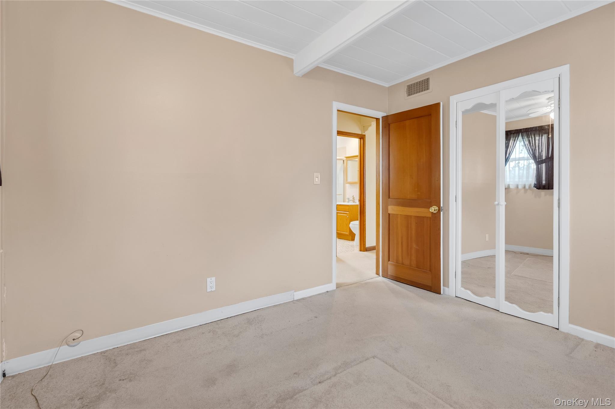 1580 N Gardiner Drive Property Photo 12