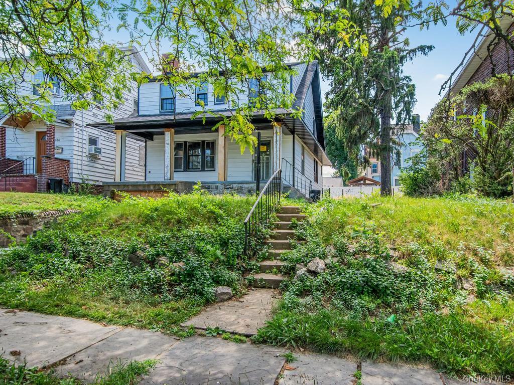 484 E 5th Street Property Photo 1
