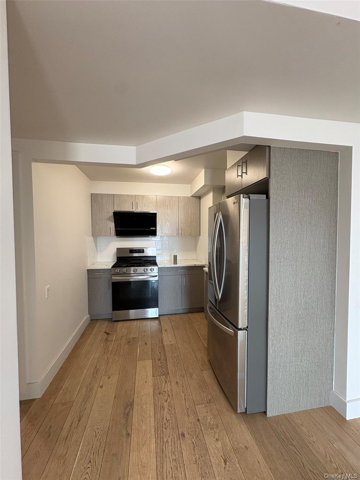 131-19 Fowler Avenue 7c Property Photo 2