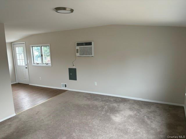 381 N Clinton Avenue Property Photo 26