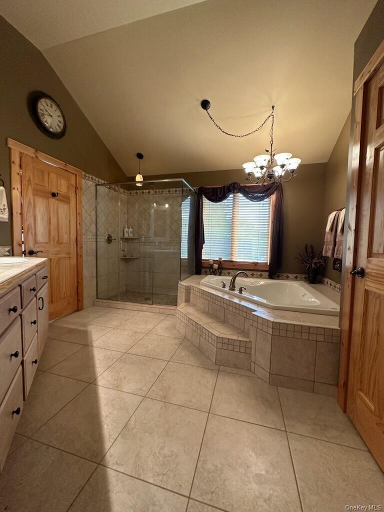 23 Orange Terrace Property Photo 32