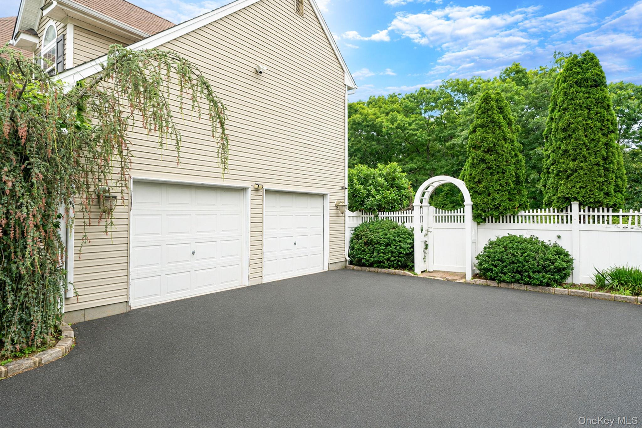 17 Holmes Avenue Property Photo 32