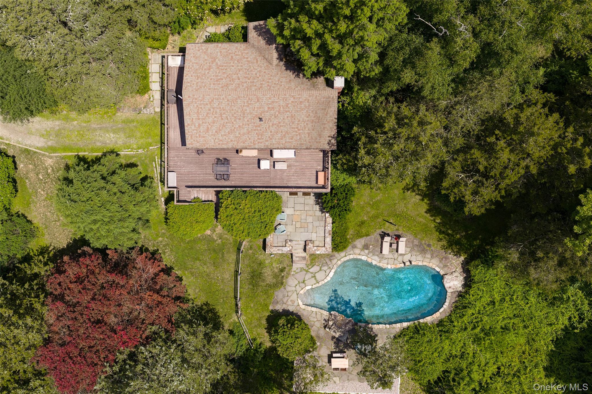 15 Horseshoe Lane Property Photo 1