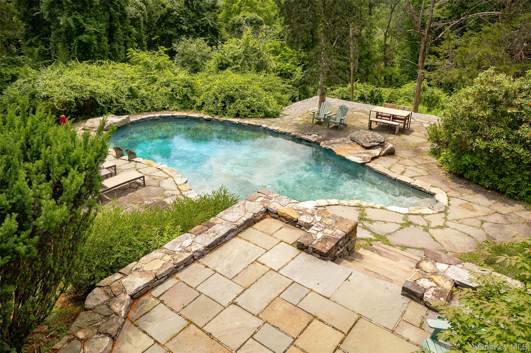 15 Horseshoe Lane Property Photo 4