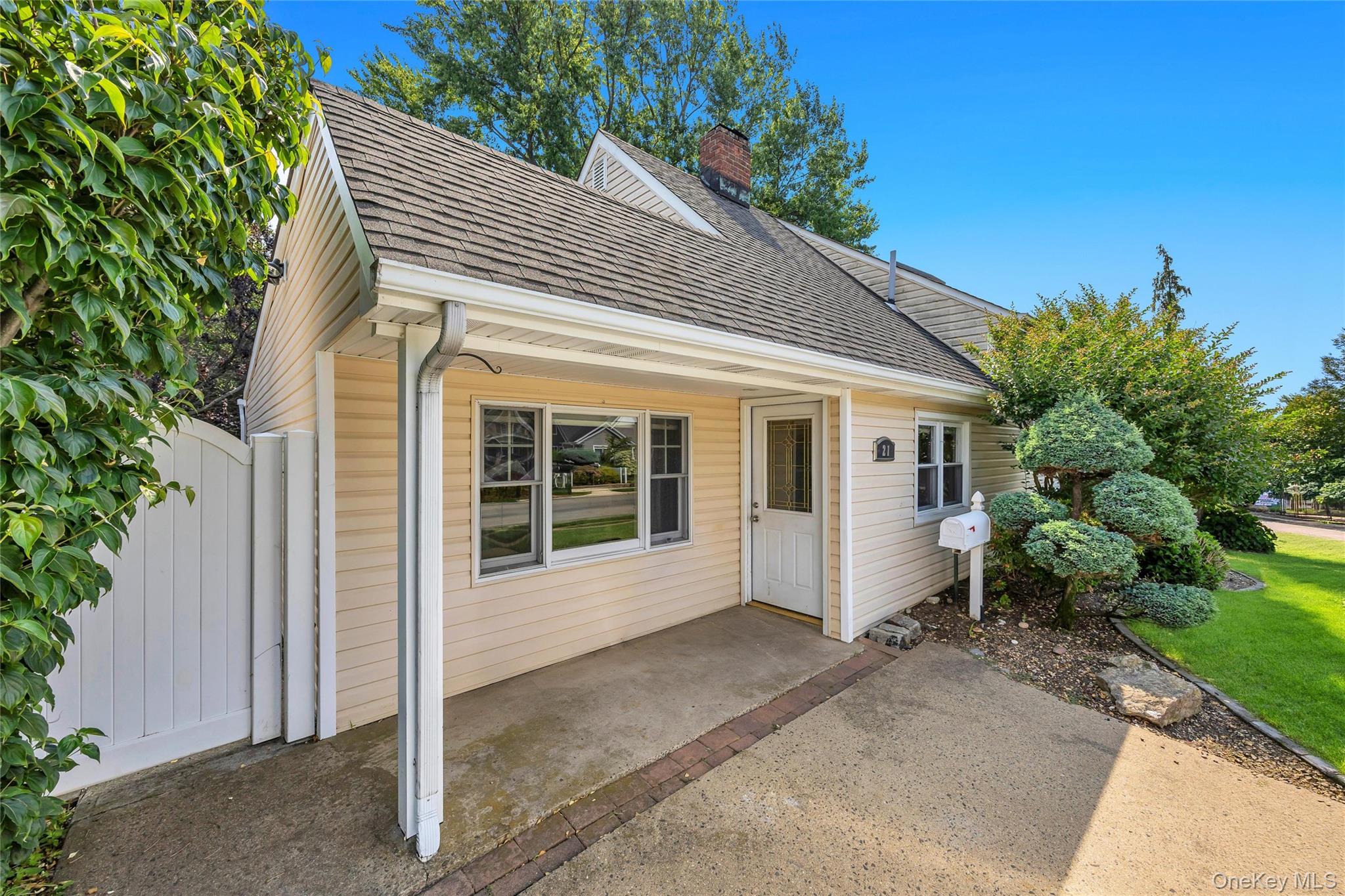 21 Horn Lane Property Photo 2