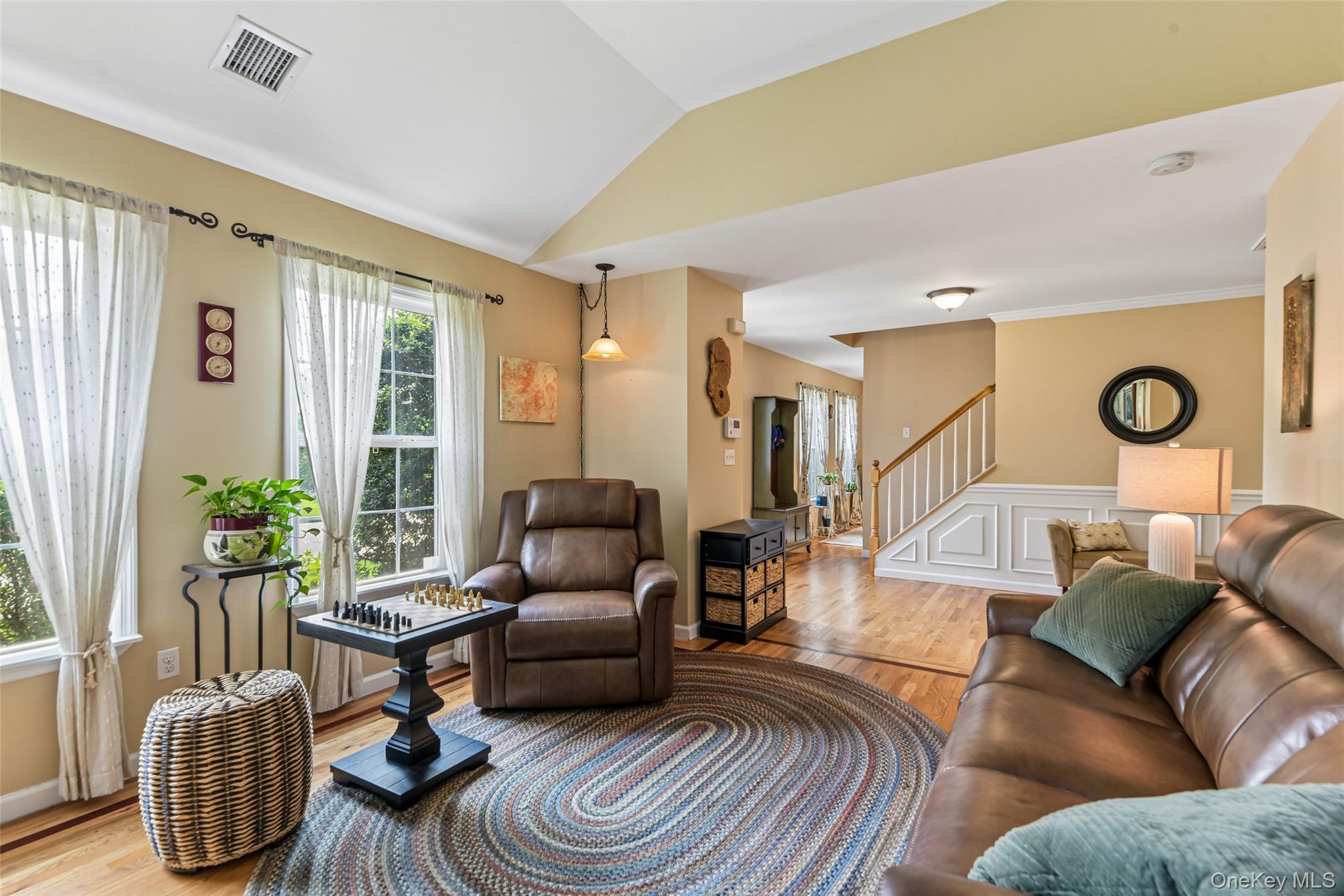 330 Harrison Avenue Property Photo 6