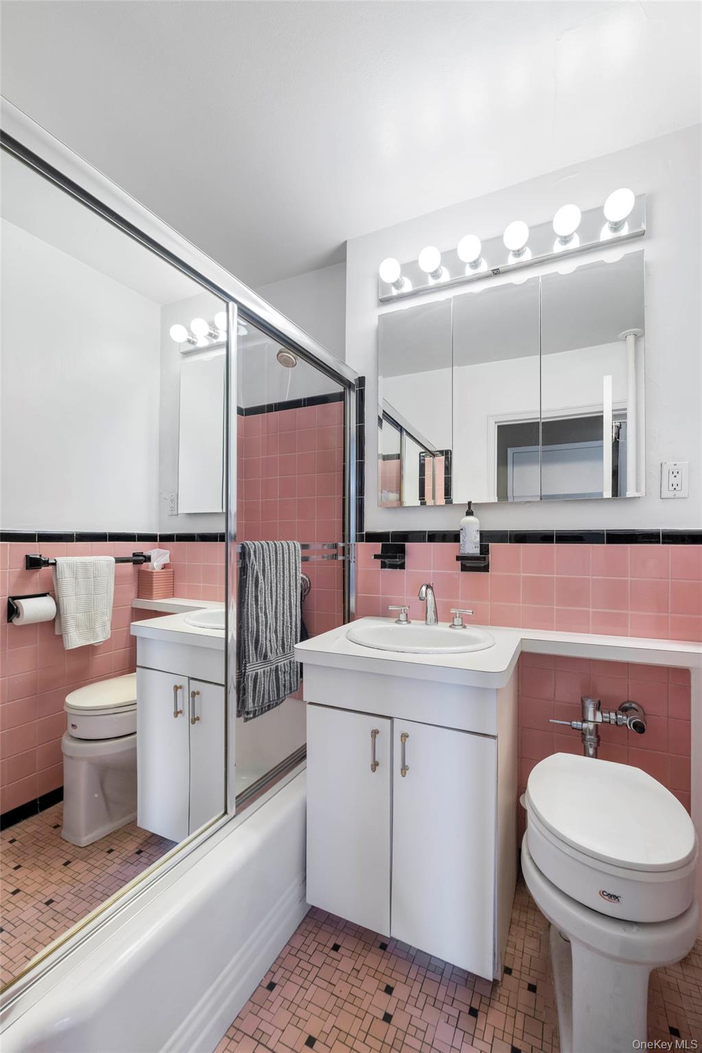 3135 Johnson Avenue 11c Property Photo 8
