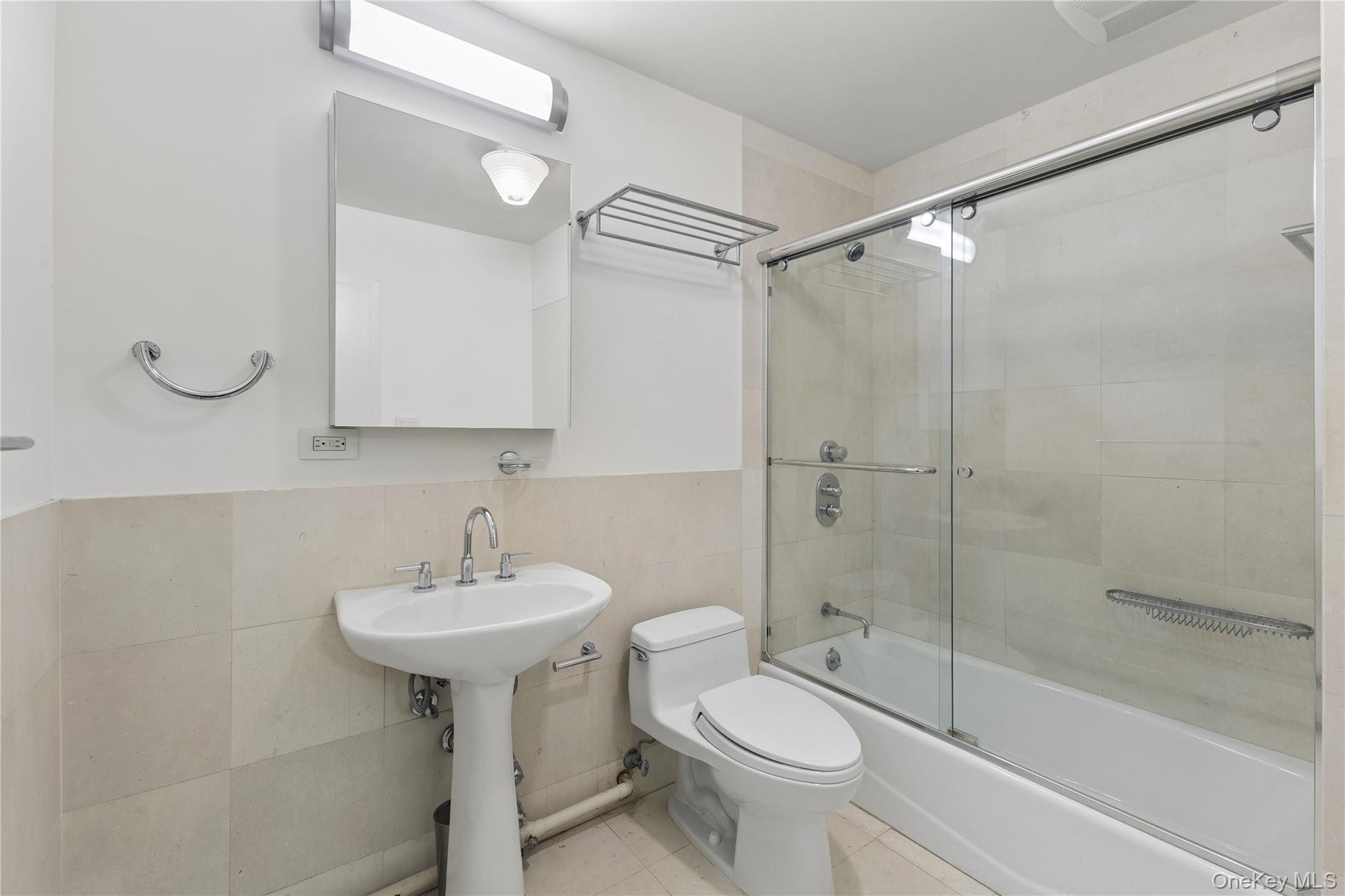 30 W 13th Street 4a Property Photo 10