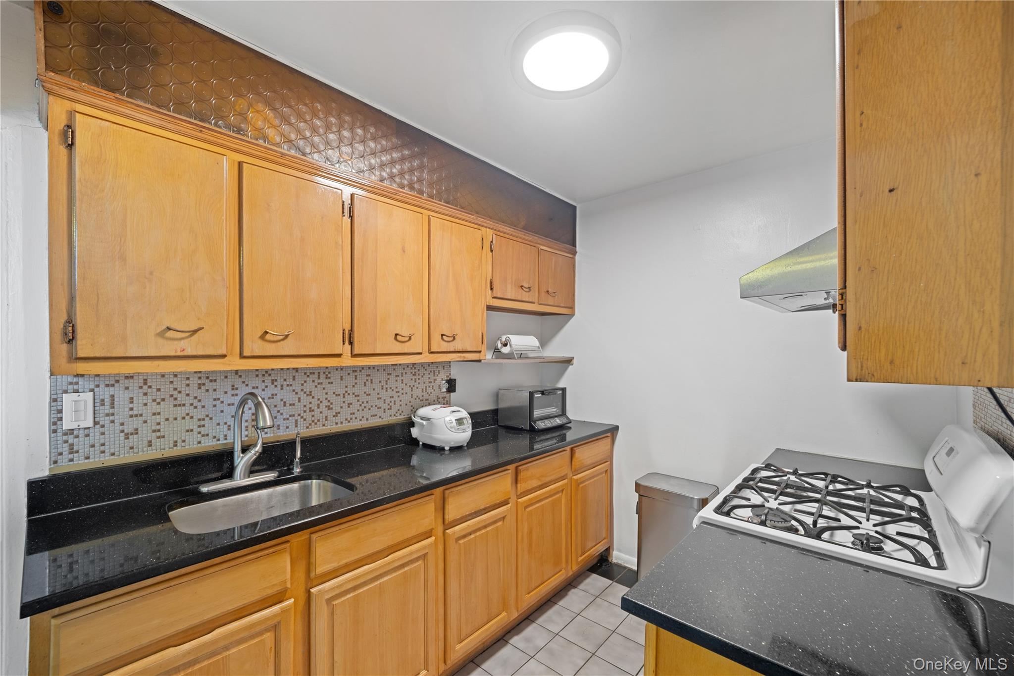 9935 59th Avenue 5e Property Photo 9