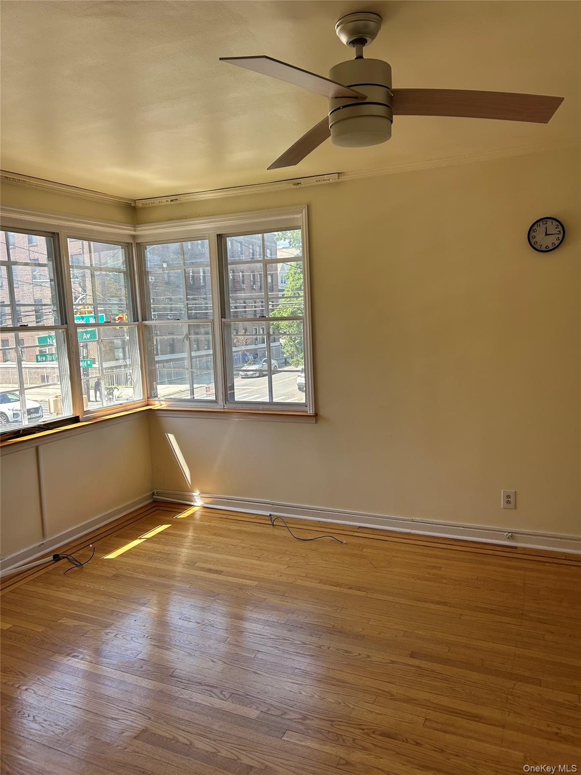 1585 New York Ave Property Photo 2