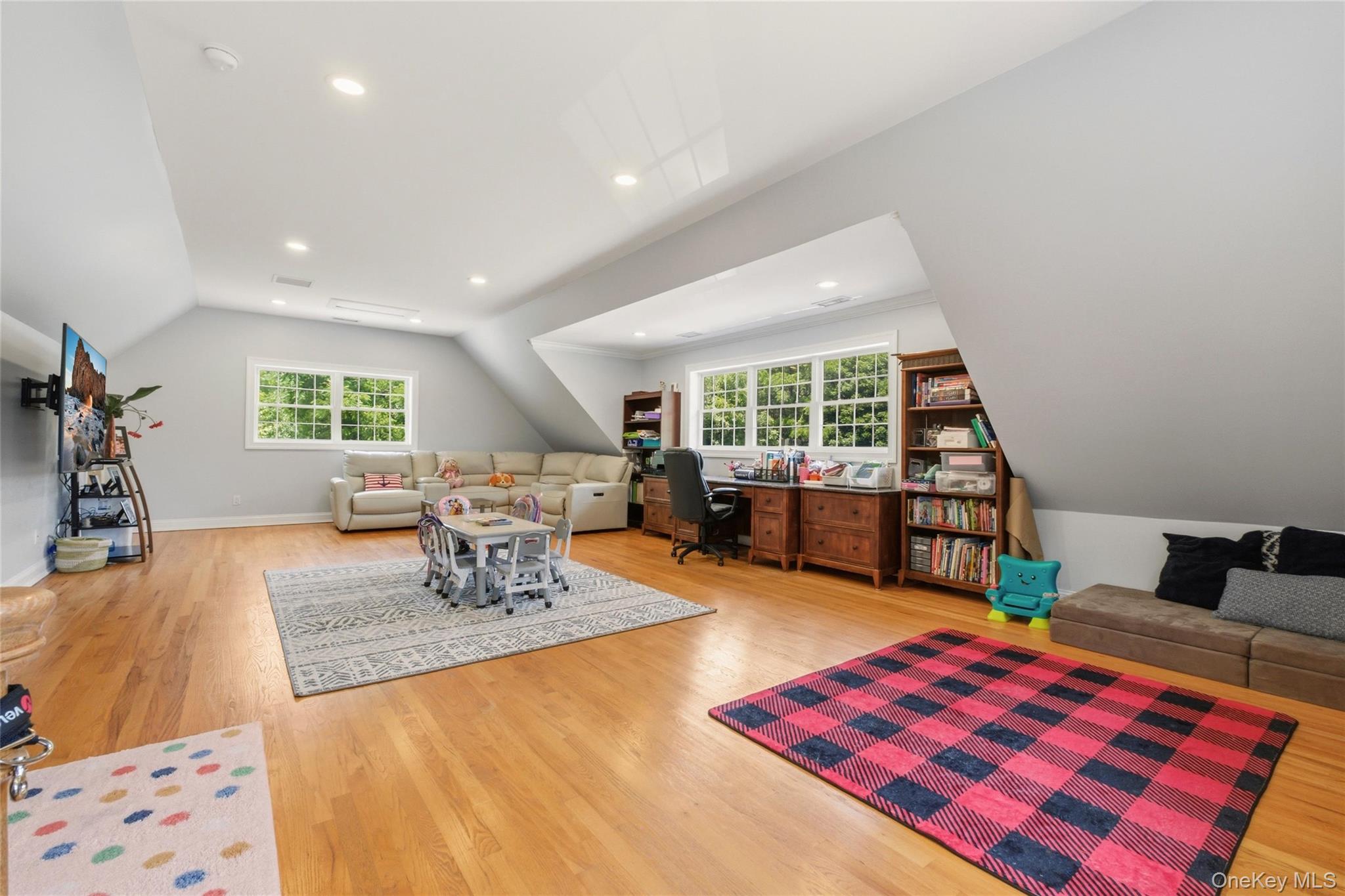 13 Gilbert Lane Property Photo 16