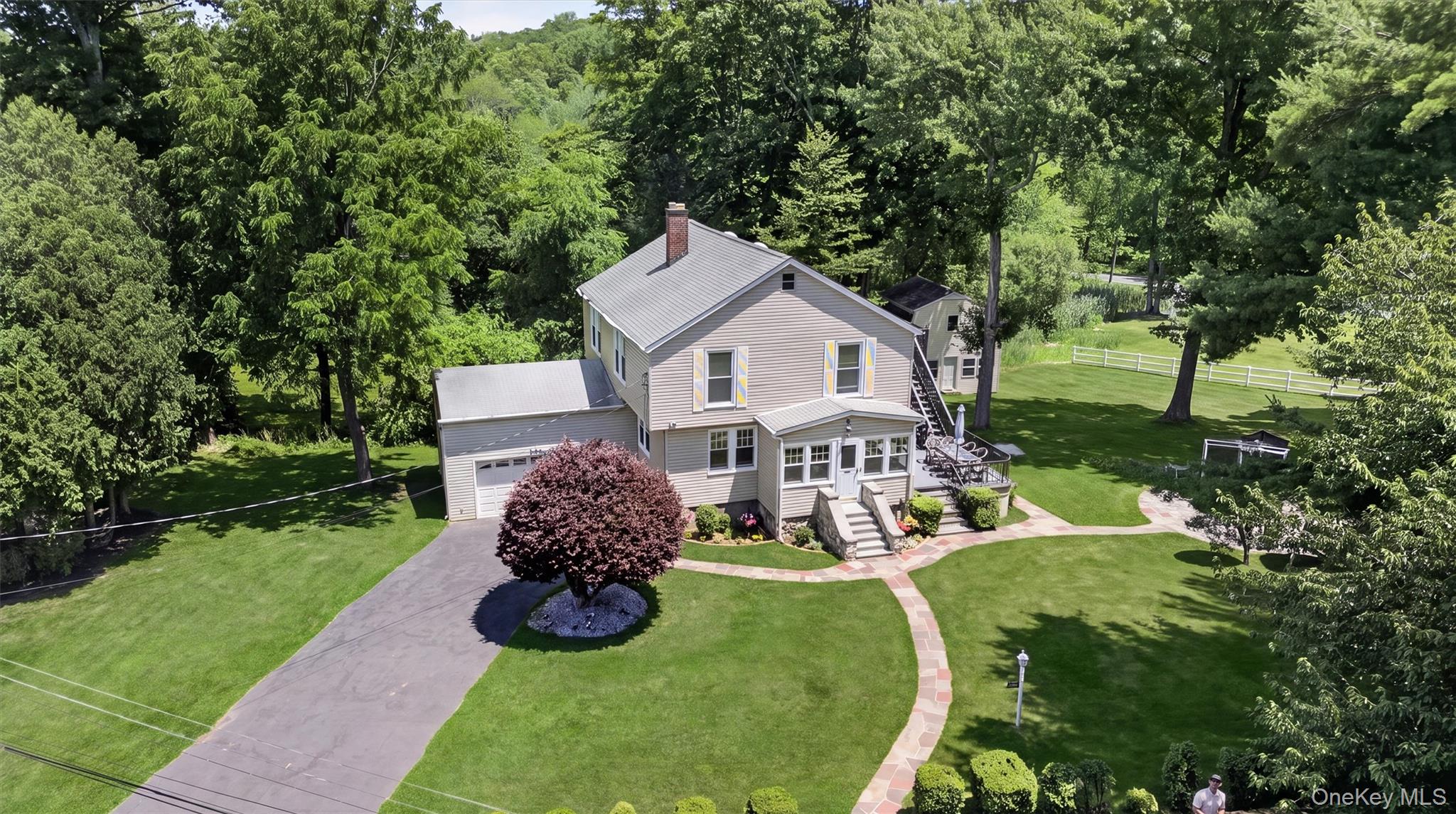 3112 Donald Court Property Photo 1