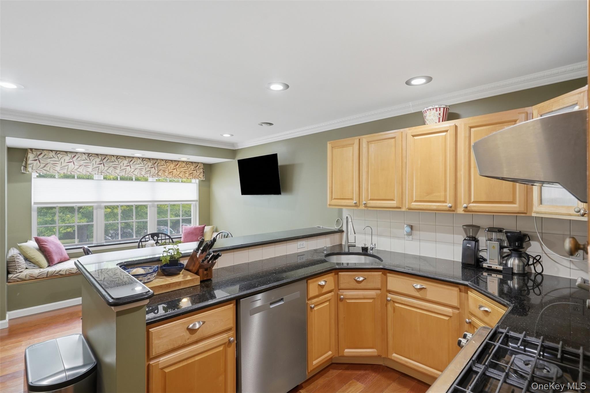 179 Isis Drive 3f Property Photo 10