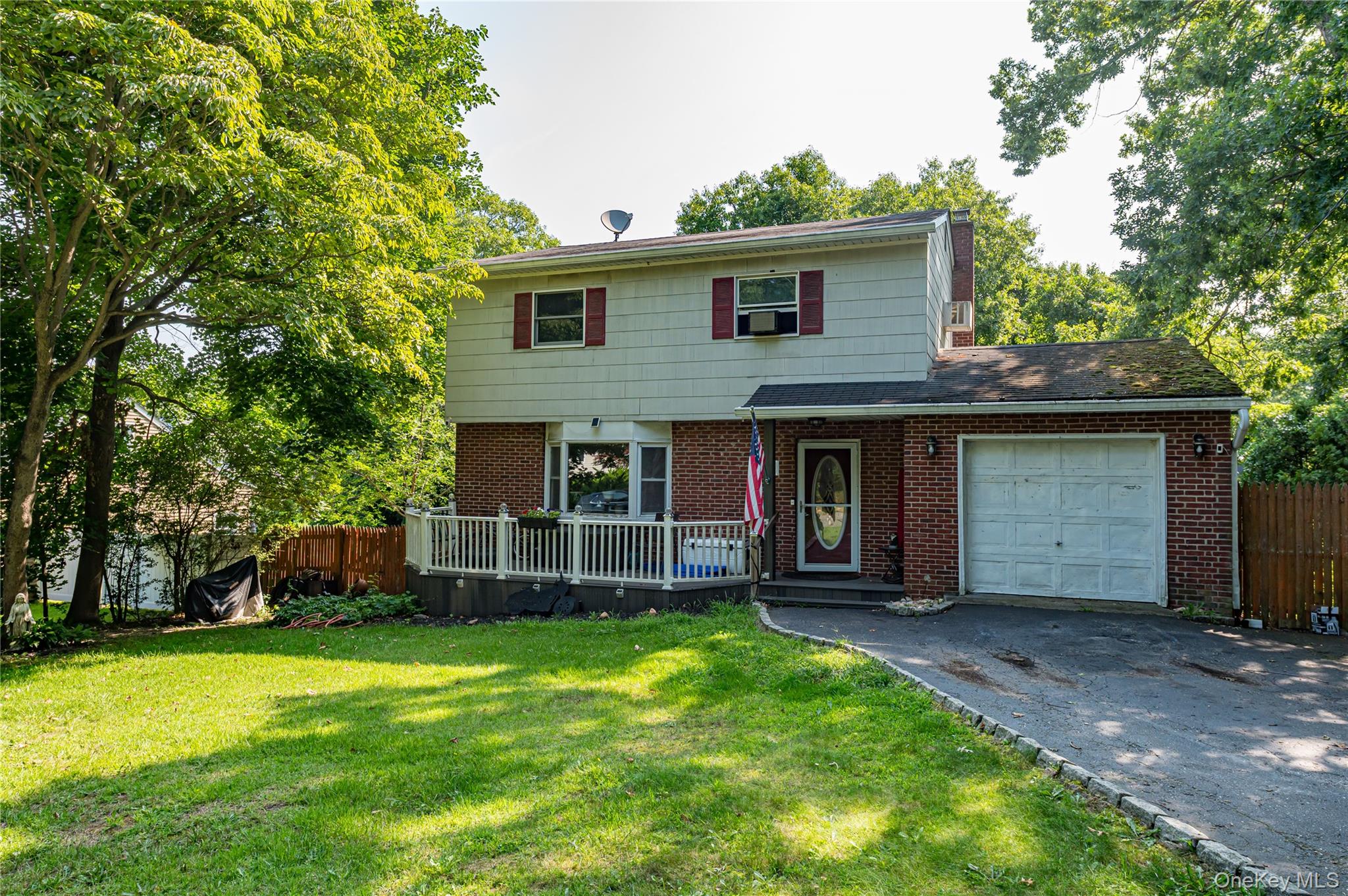 11 Berkshire Drive Property Photo 1