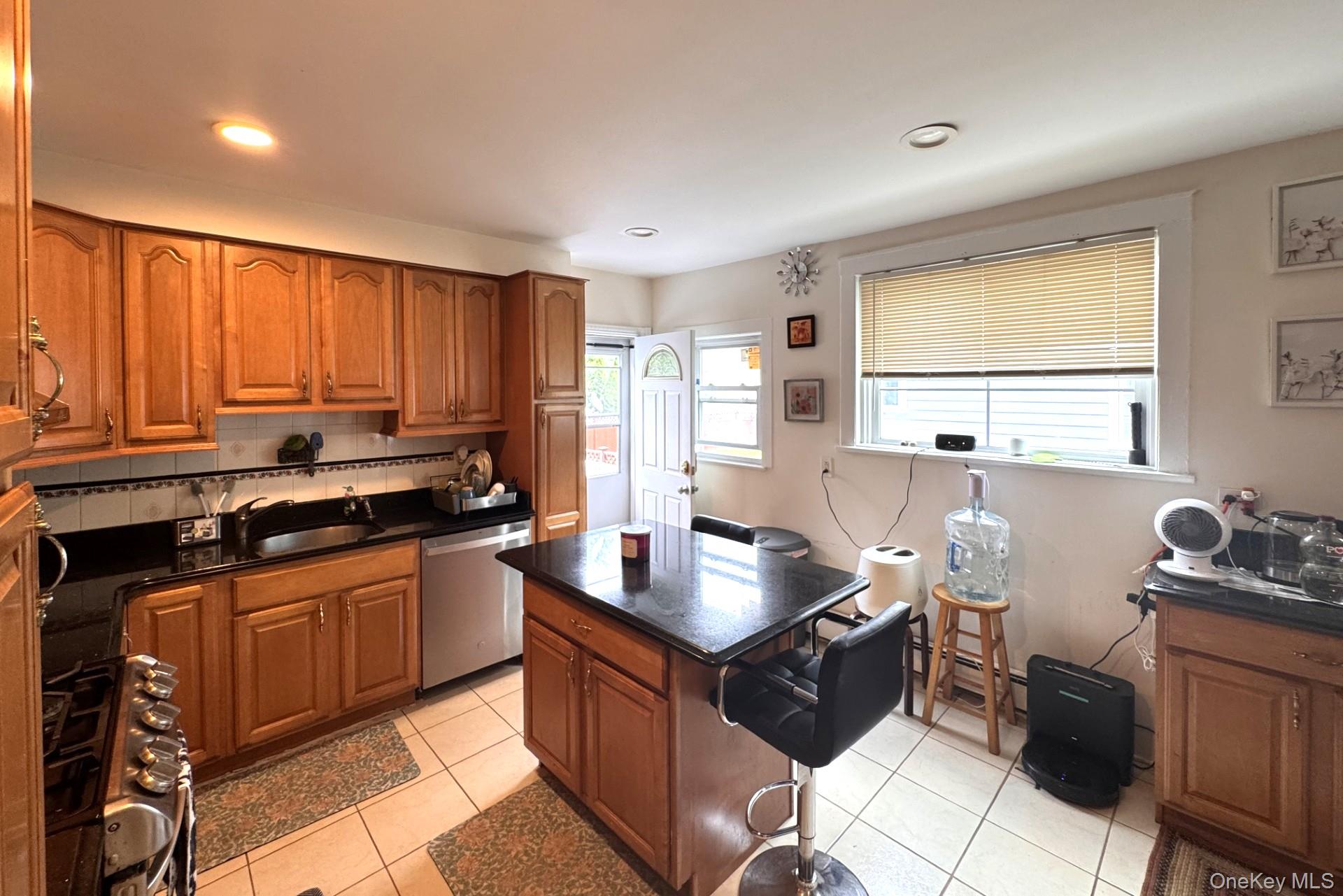 36 Earle Place Property Photo 11