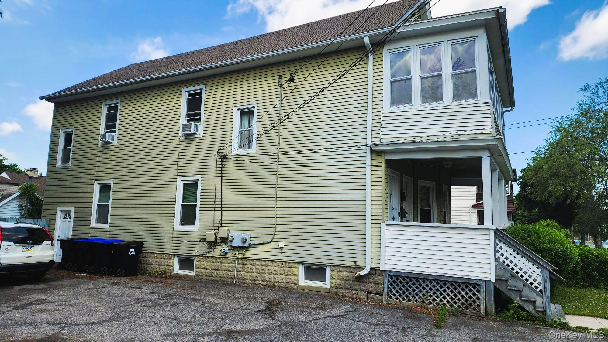 51 Lincoln Avenue Property Photo 4