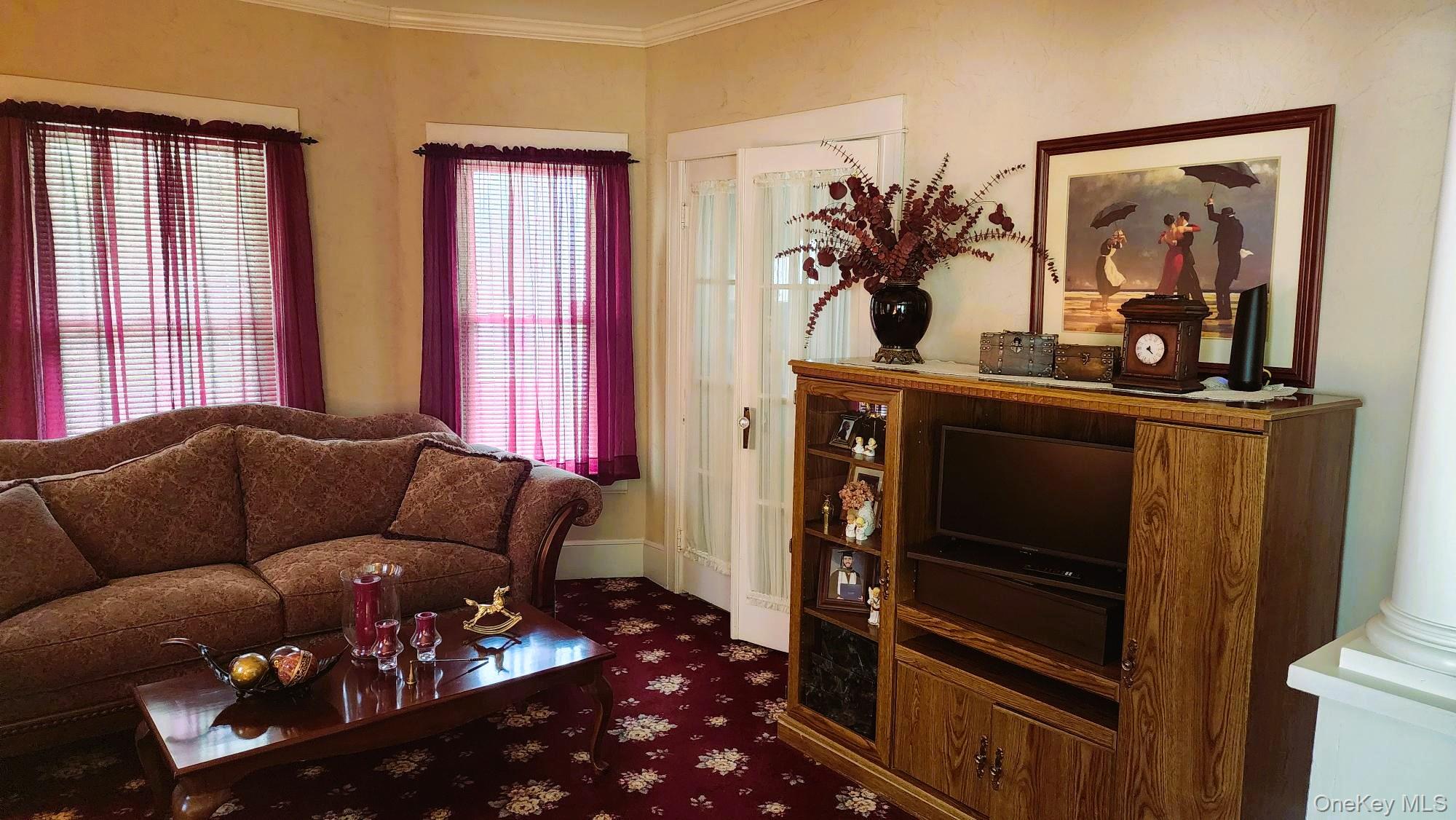 51 Lincoln Avenue Property Photo 11