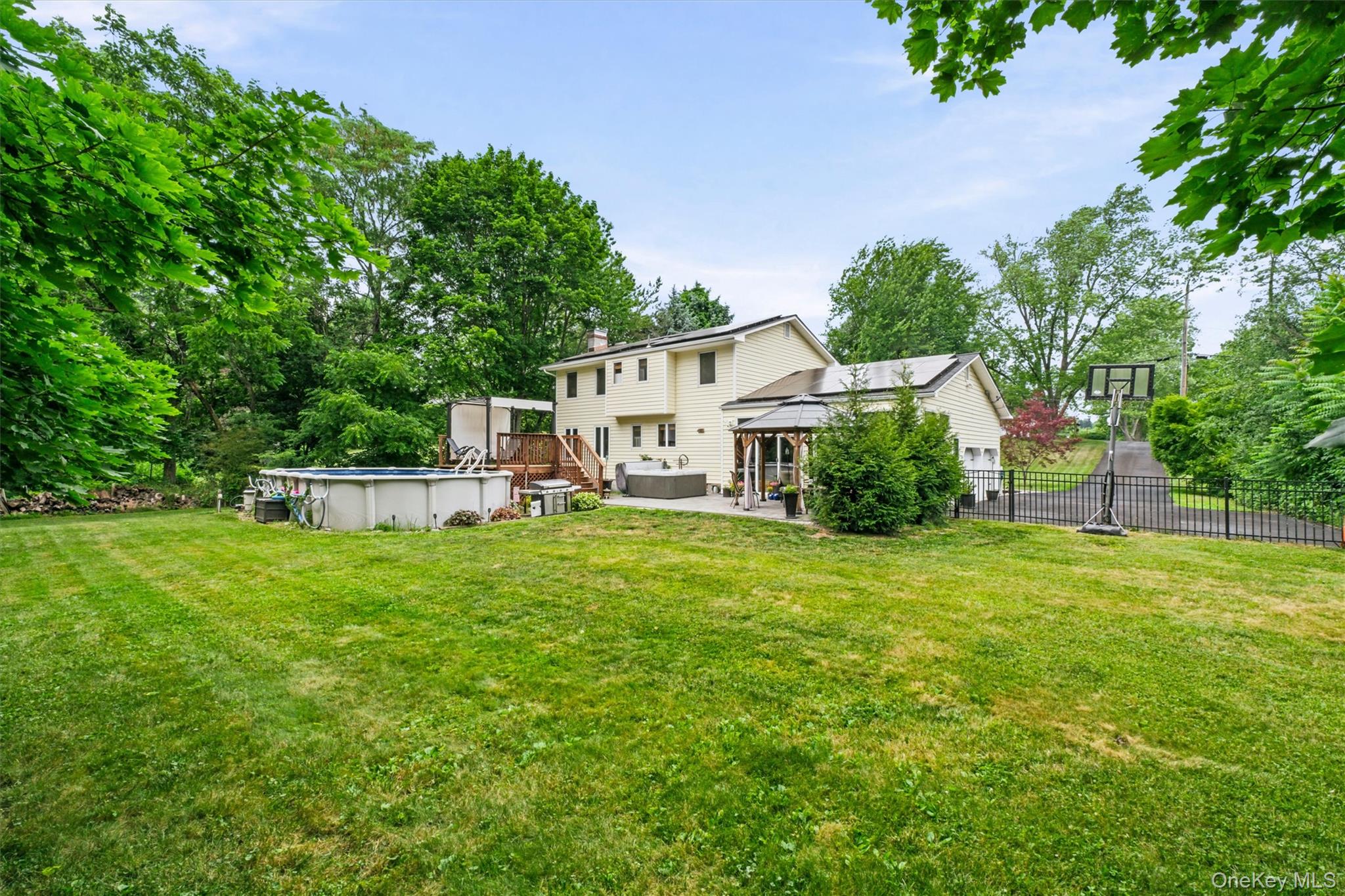 10 Concord Road Property Photo 24
