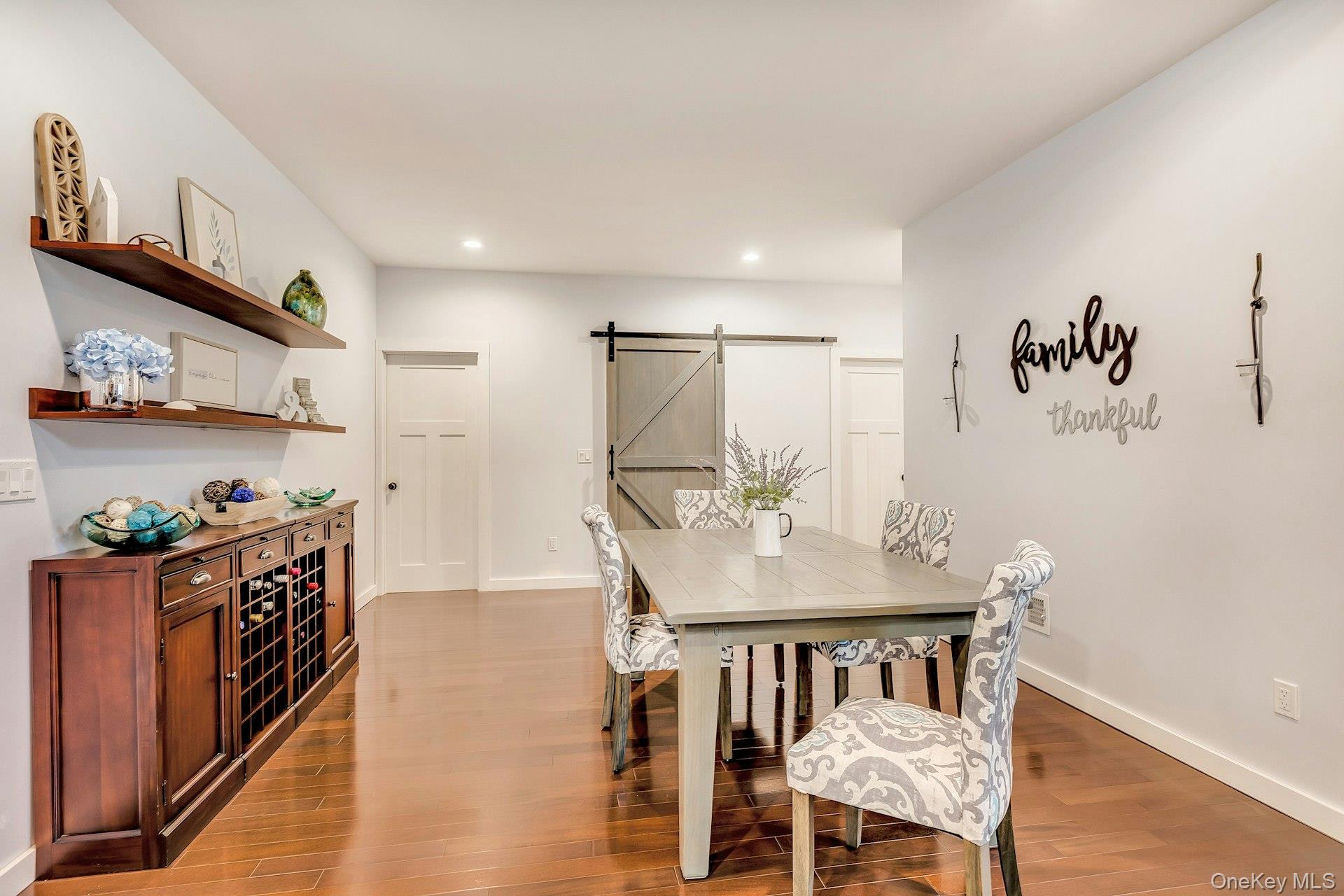 30 Island Boulevard Property Photo 11