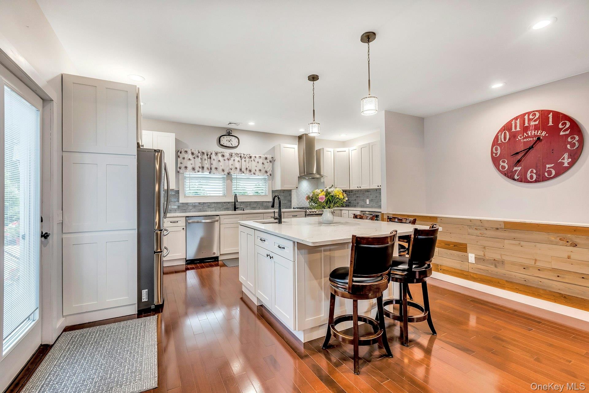 30 Island Boulevard Property Photo 15