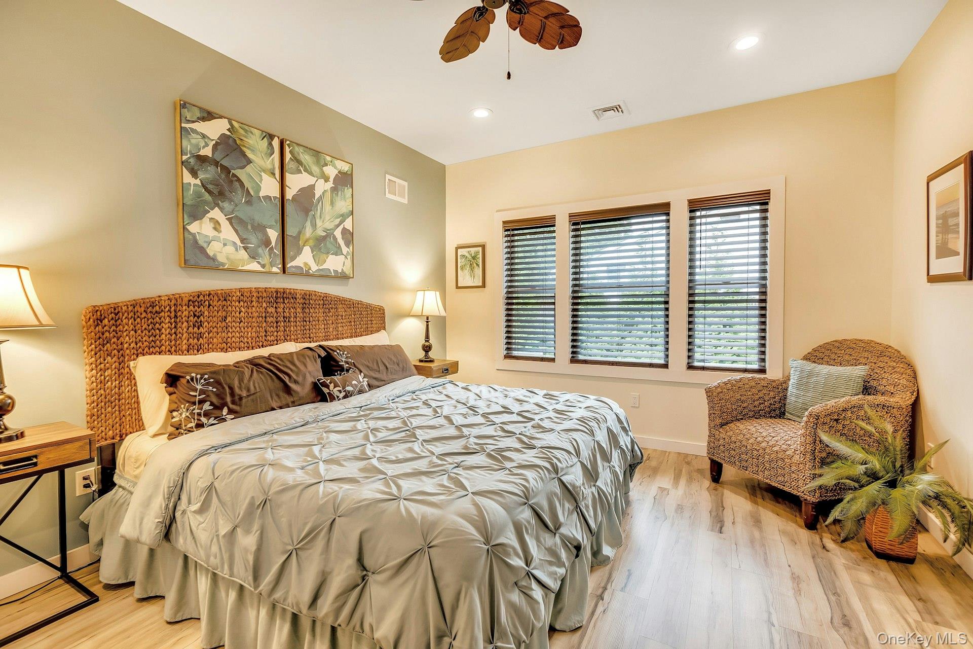 30 Island Boulevard Property Photo 22