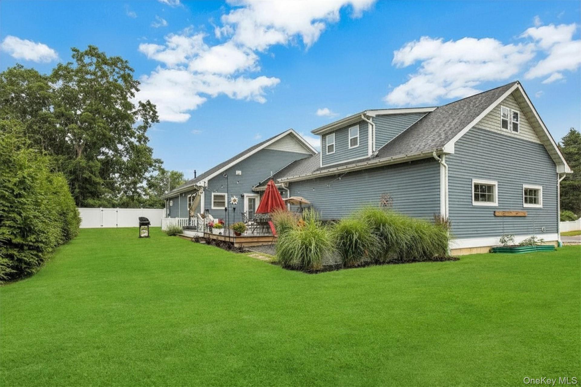 30 Island Boulevard Property Photo 32