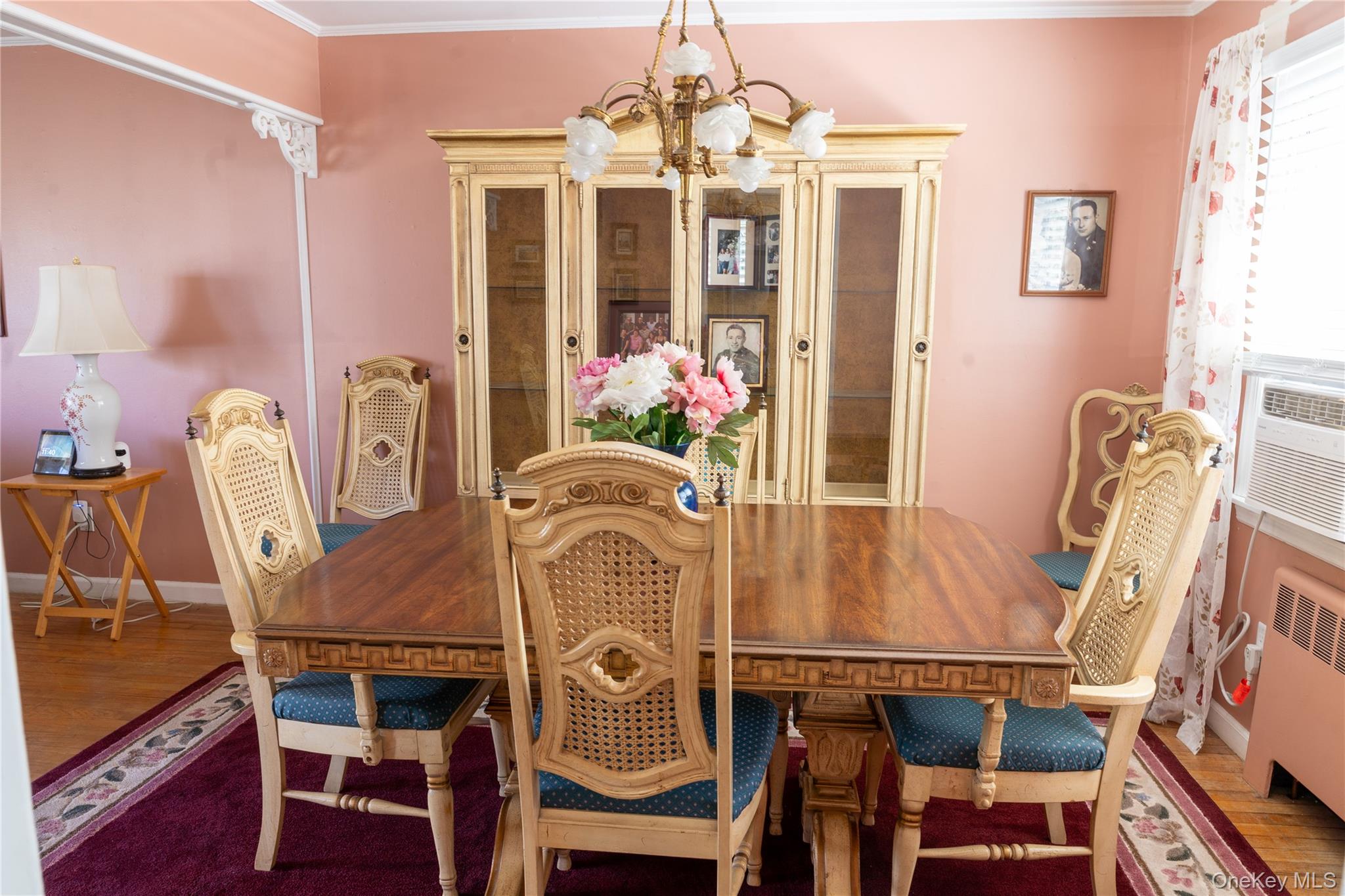 127 Suffolk Avenue Property Photo 6