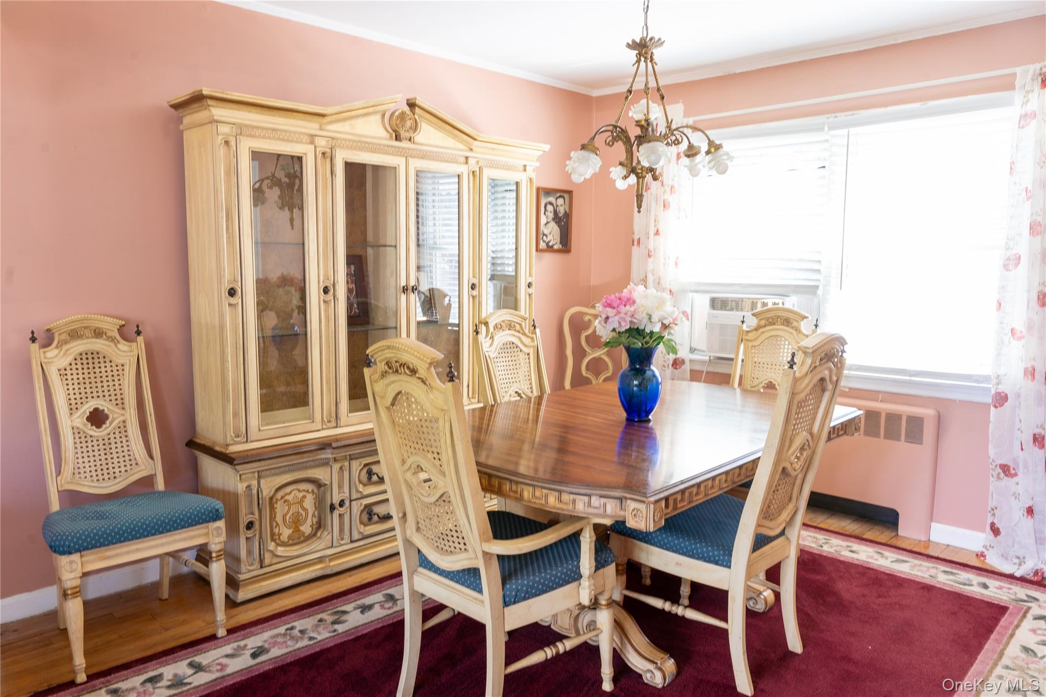 127 Suffolk Avenue Property Photo 7