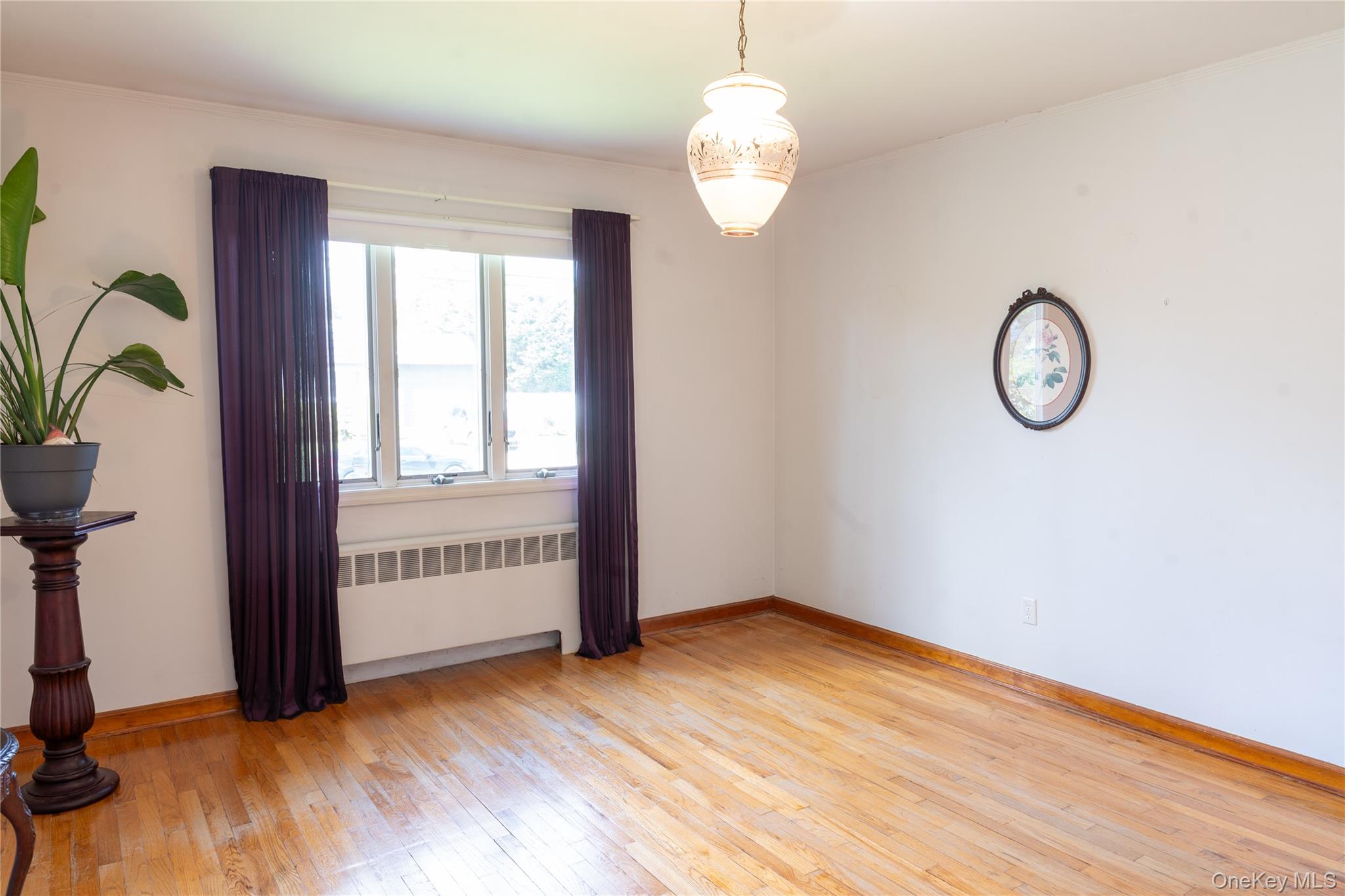 127 Suffolk Avenue Property Photo 14