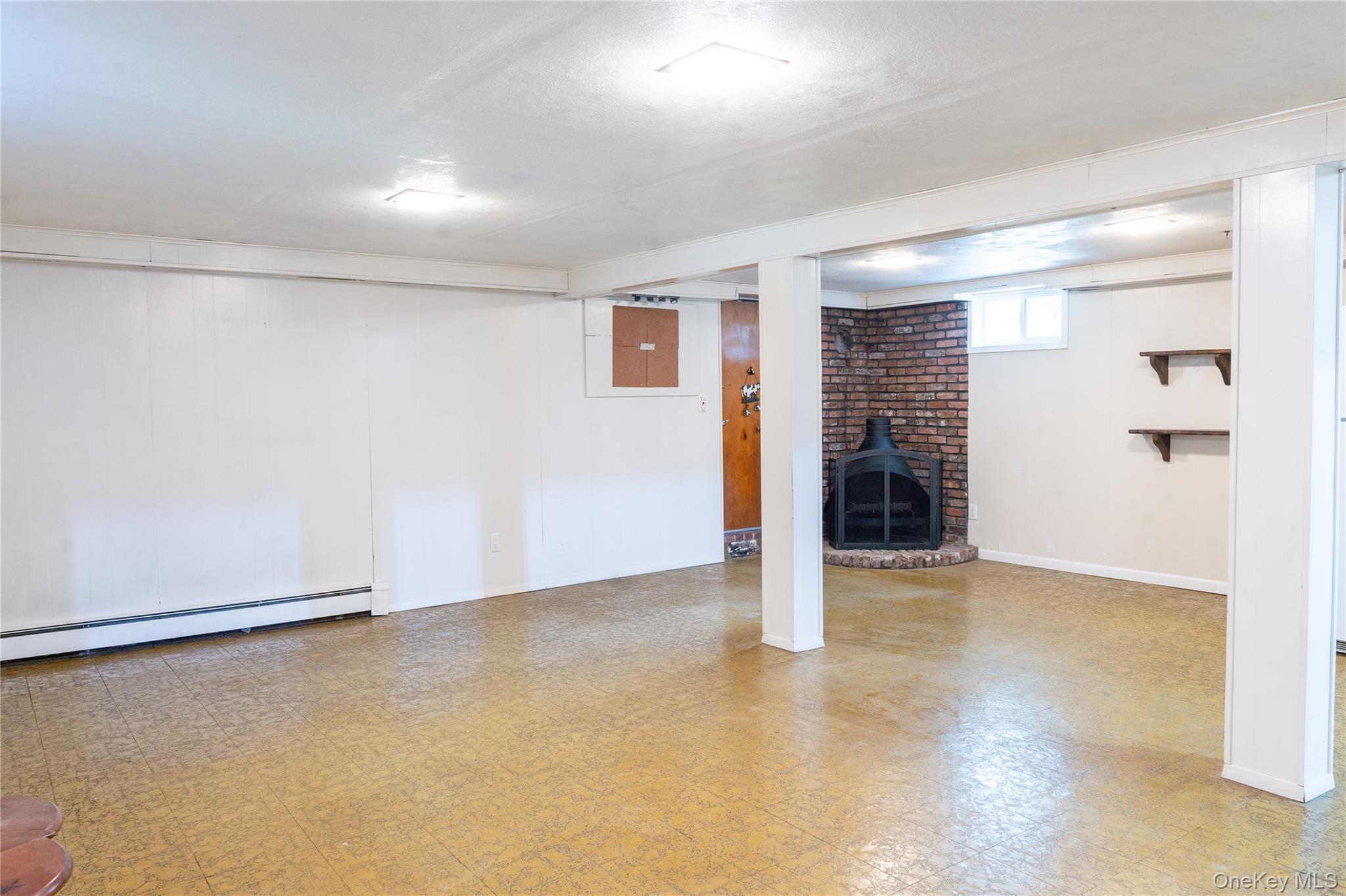 127 Suffolk Avenue Property Photo 23