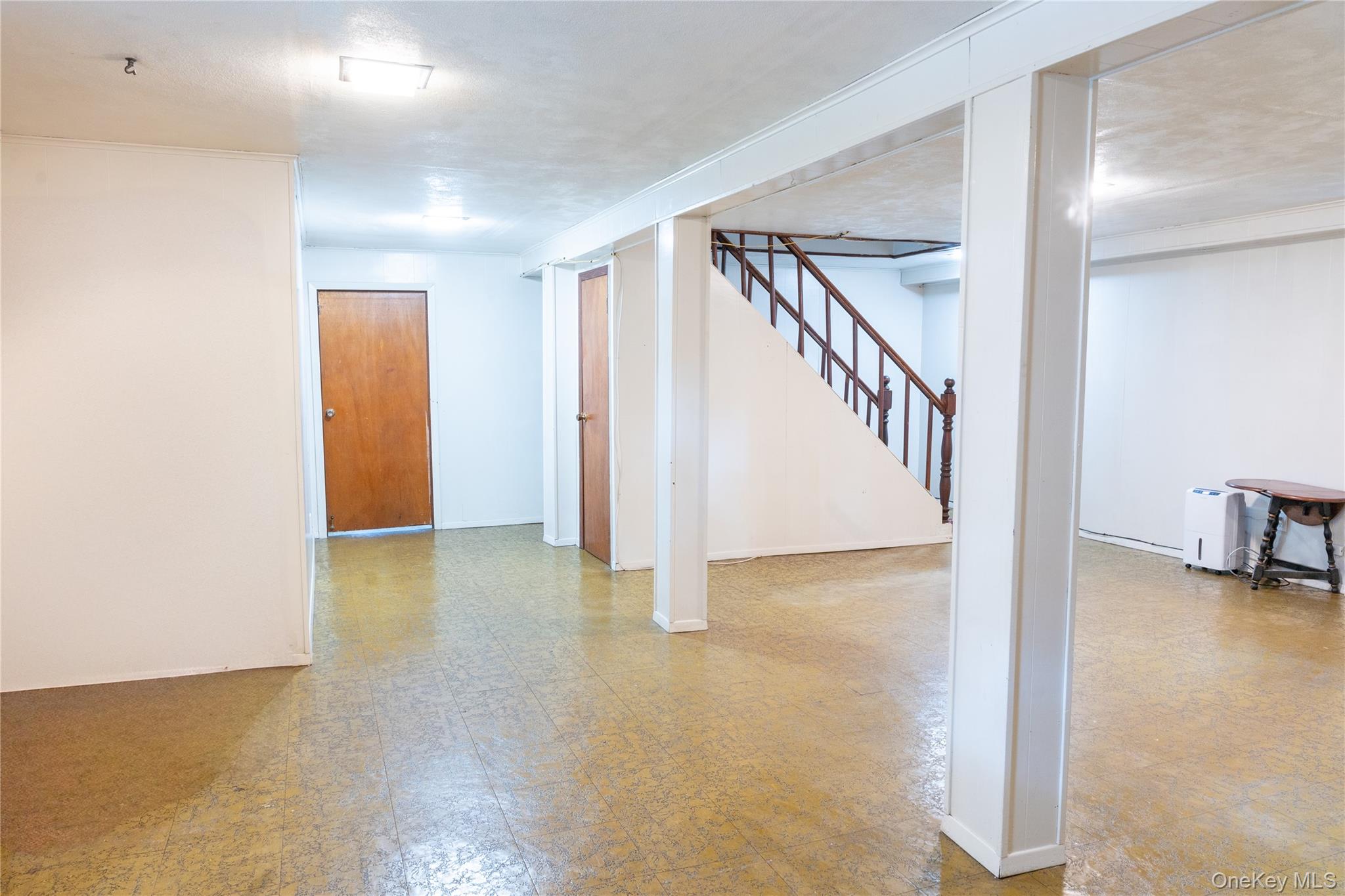 127 Suffolk Avenue Property Photo 25