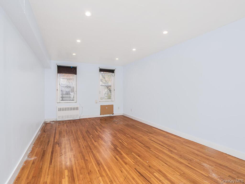 6535 Broadway 2e Property Photo 6