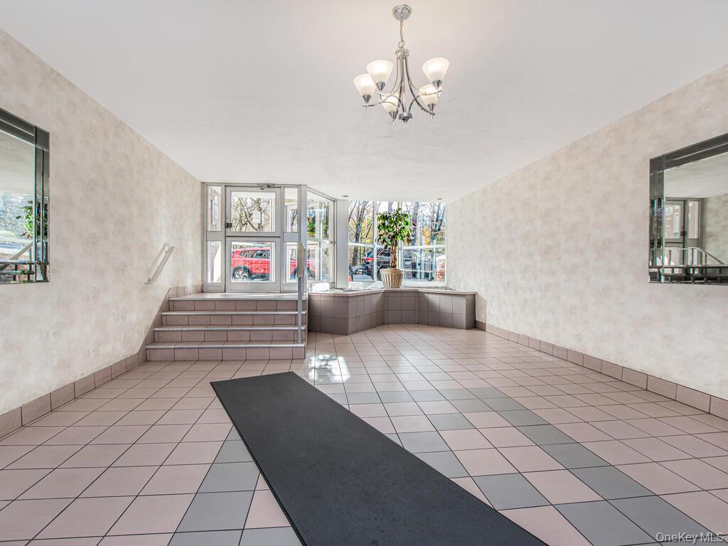 6535 Broadway 2e Property Photo 8