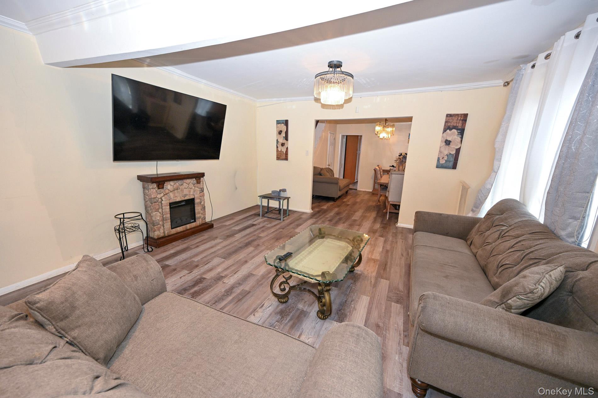 11537 114th Place Property Photo 4