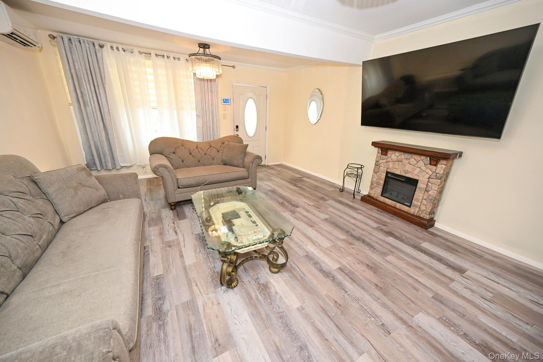 11537 114th Place Property Photo 5