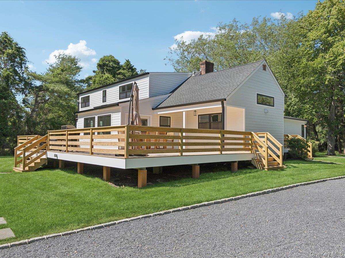 1579 N Sea Road Property Photo 1