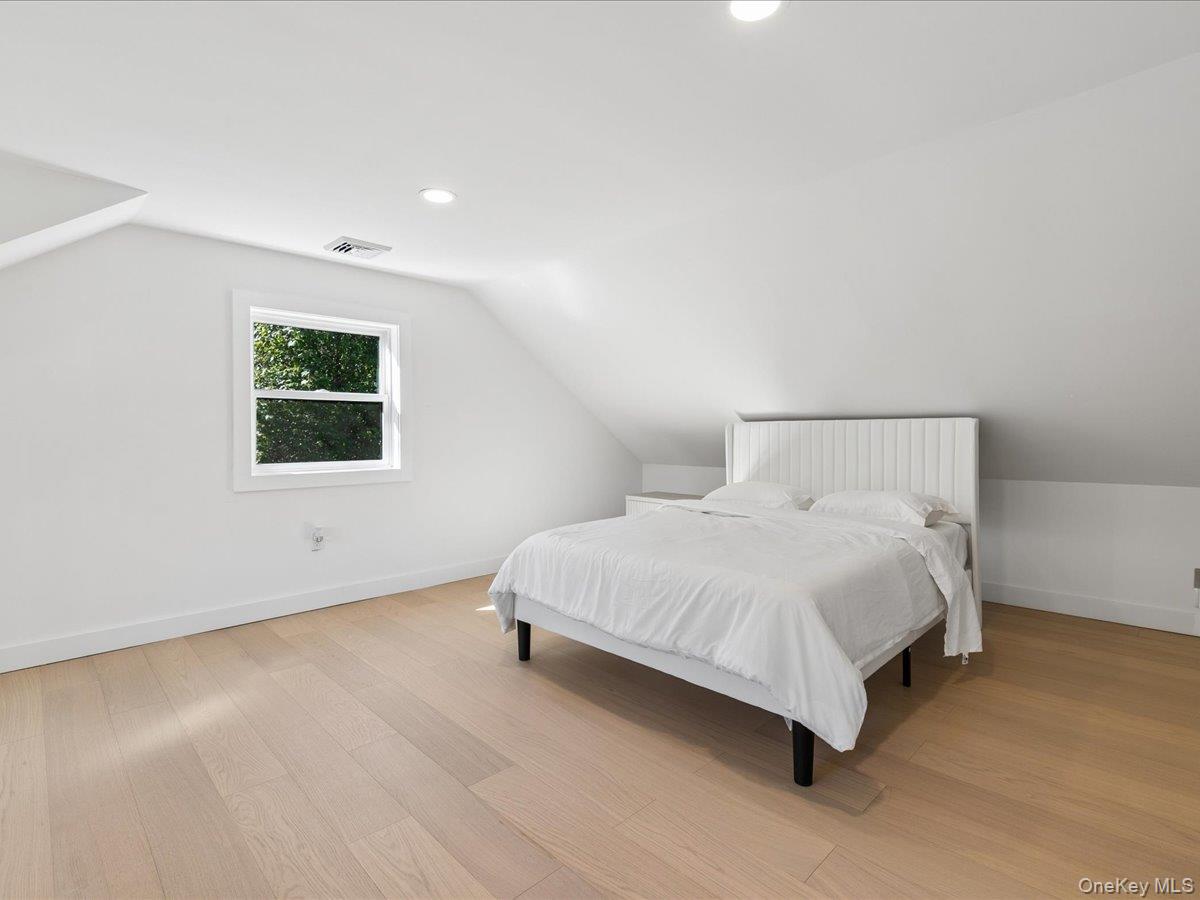 1579 N Sea Road Property Photo 28
