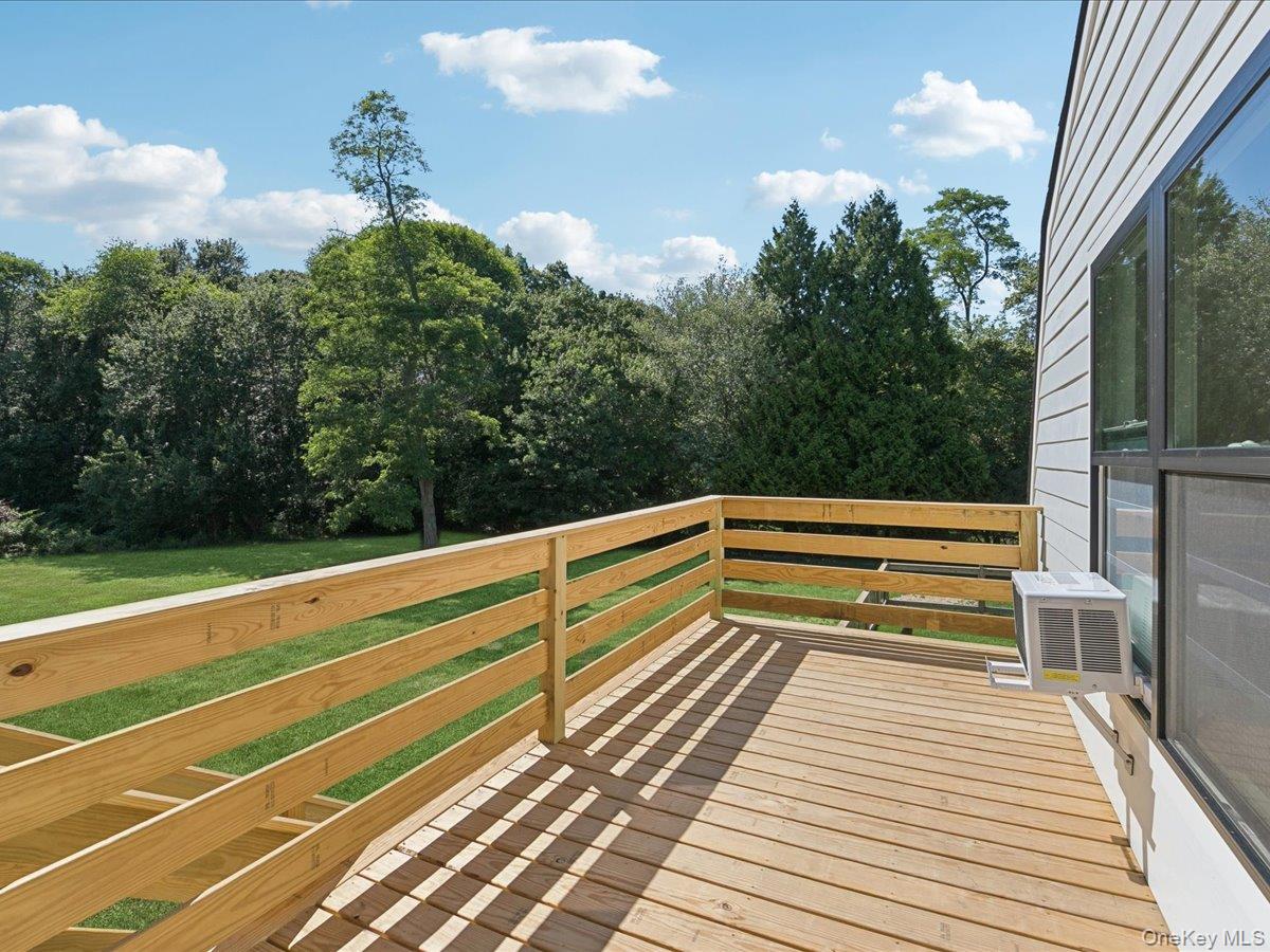 1579 N Sea Road Property Photo 32